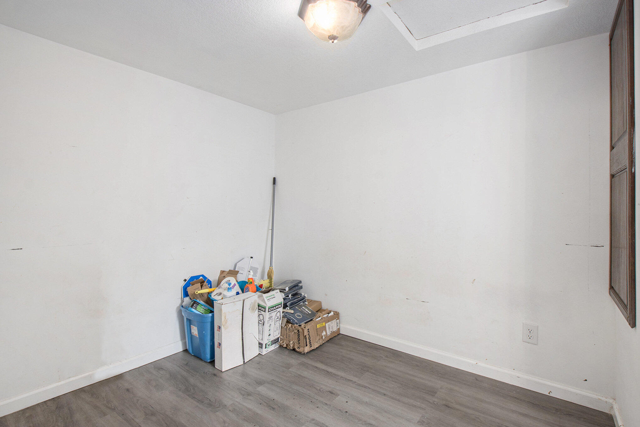 1547 Naomi Avenue Property Photo 13