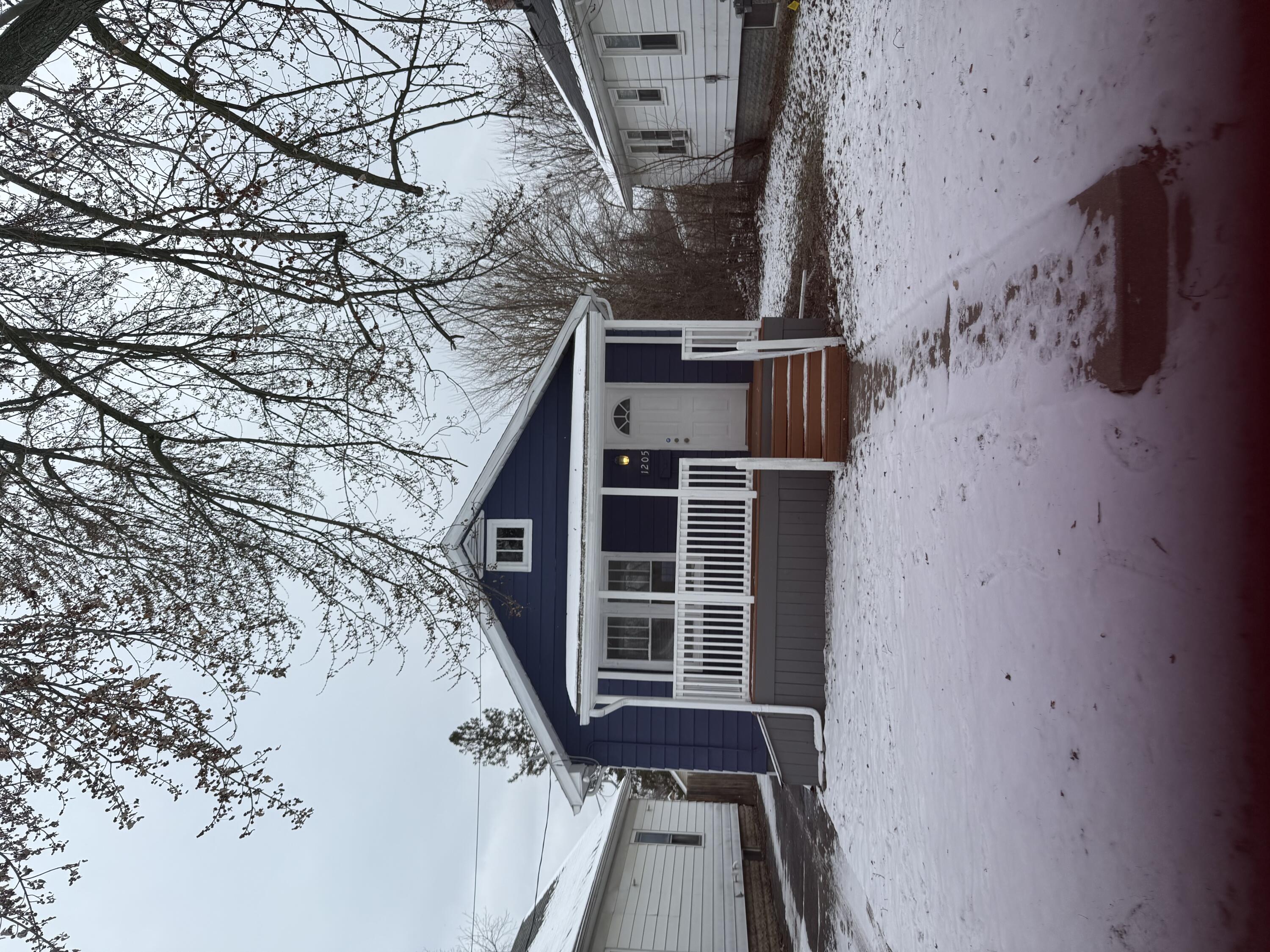 1205 Hughes Avenue Property Photo