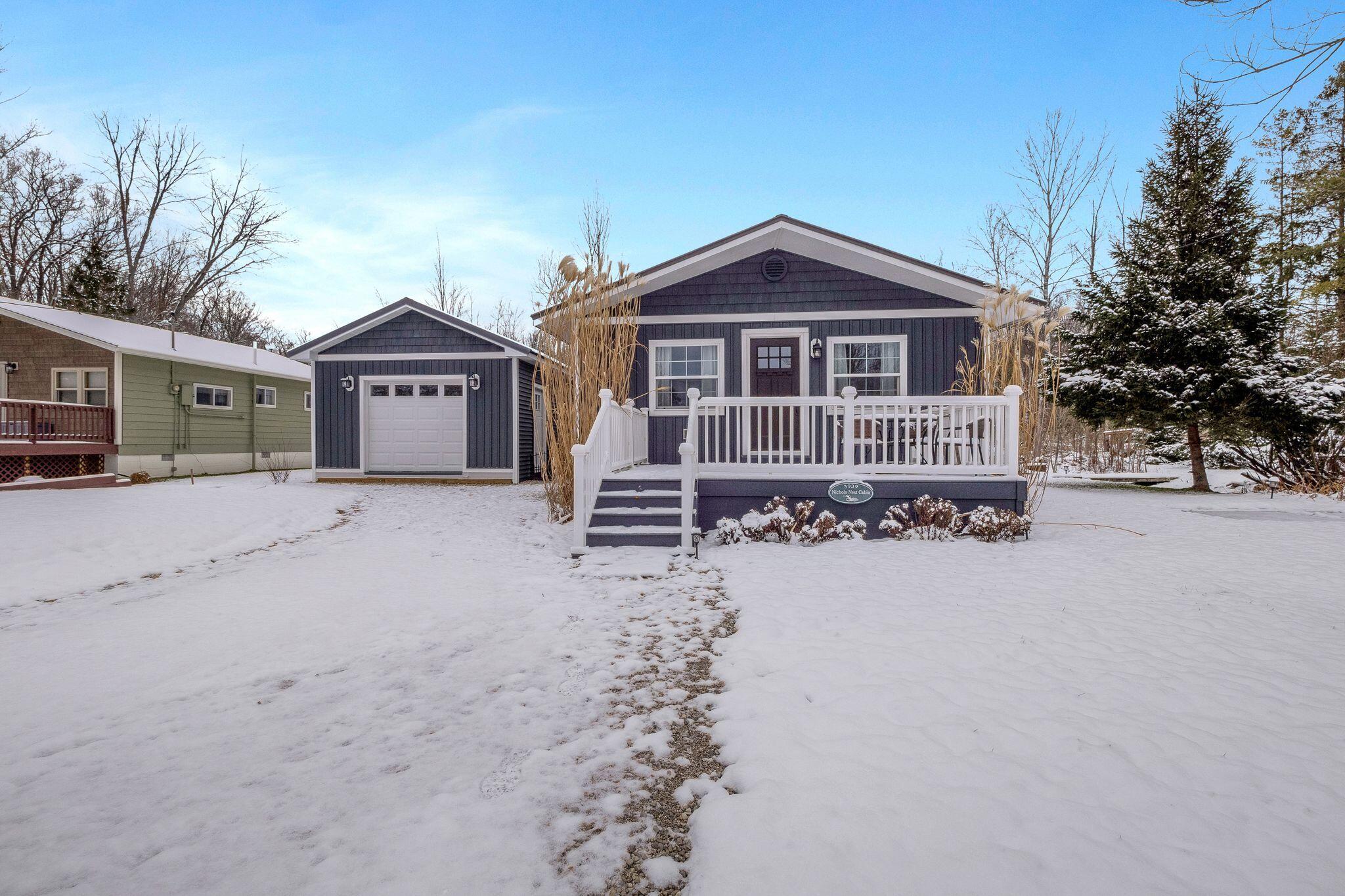 3939 Birch Street Property Photo