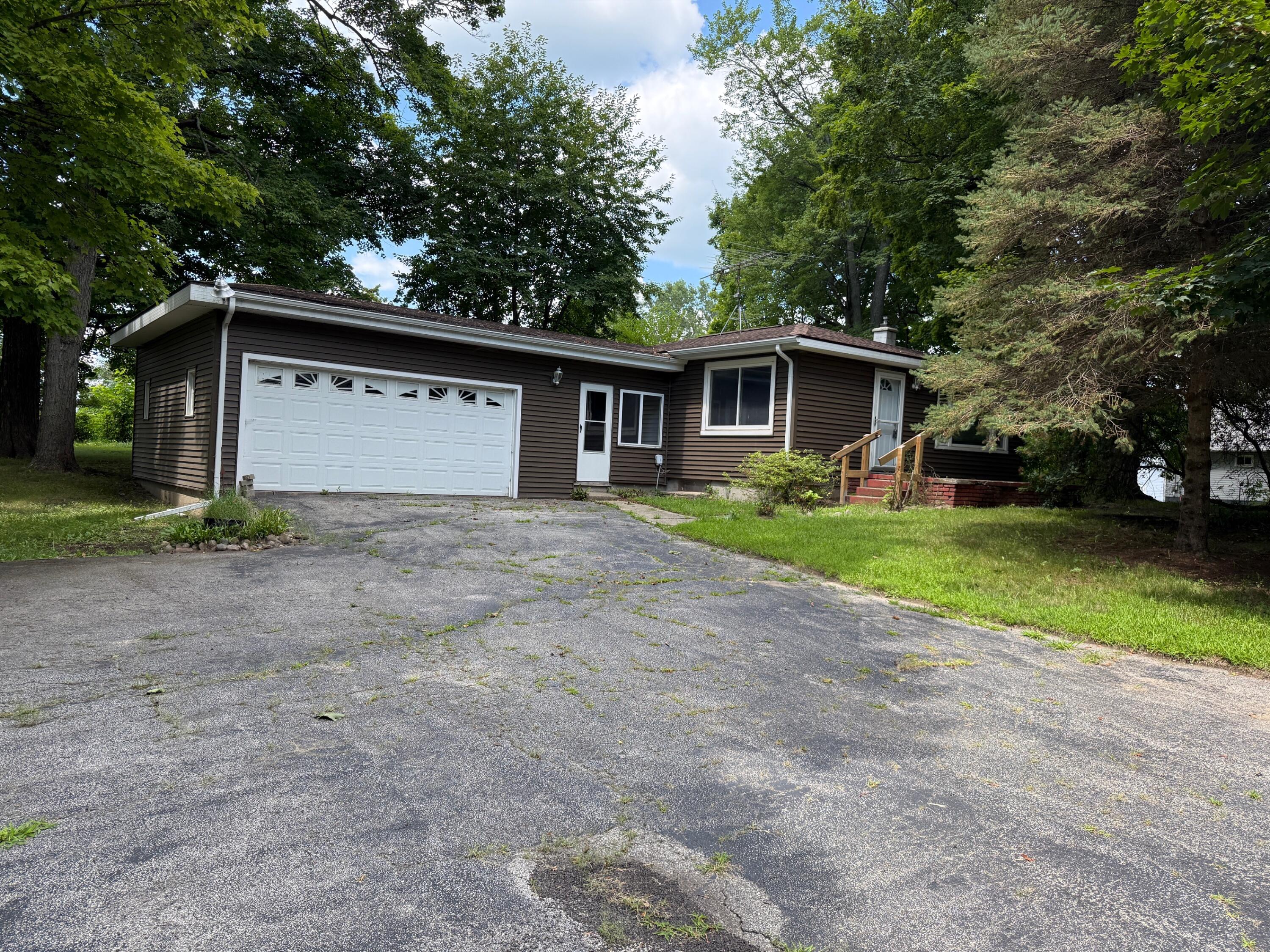 11908 N Meridian Road Property Photo 1