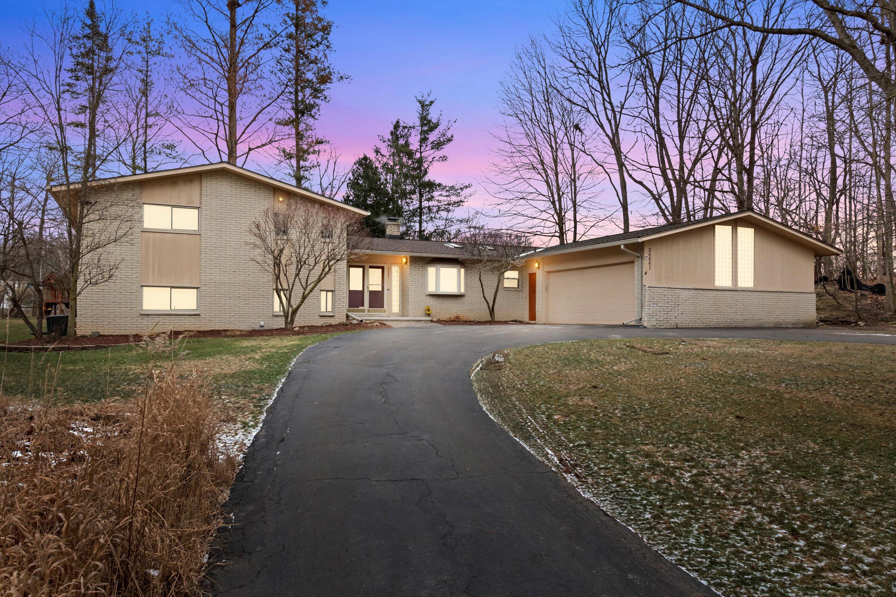 34441 Chantilly Court Property Photo
