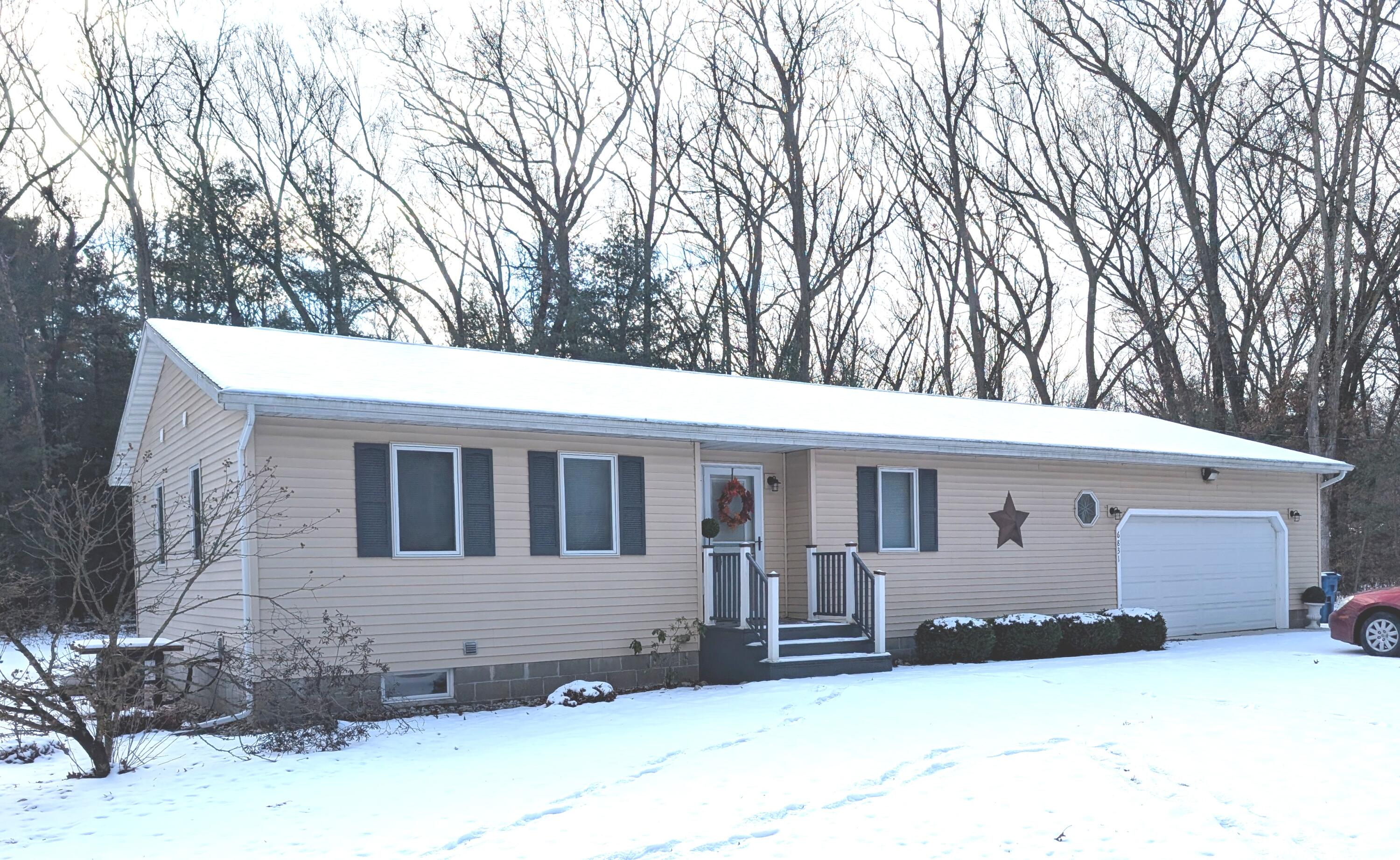 6831 Bailey Lane Property Photo
