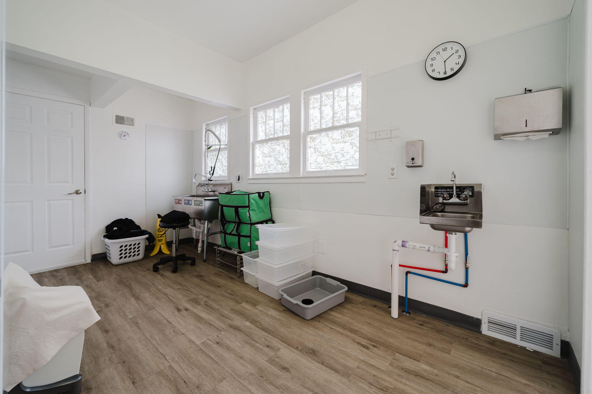 744 Burton Street Se Property Photo 24