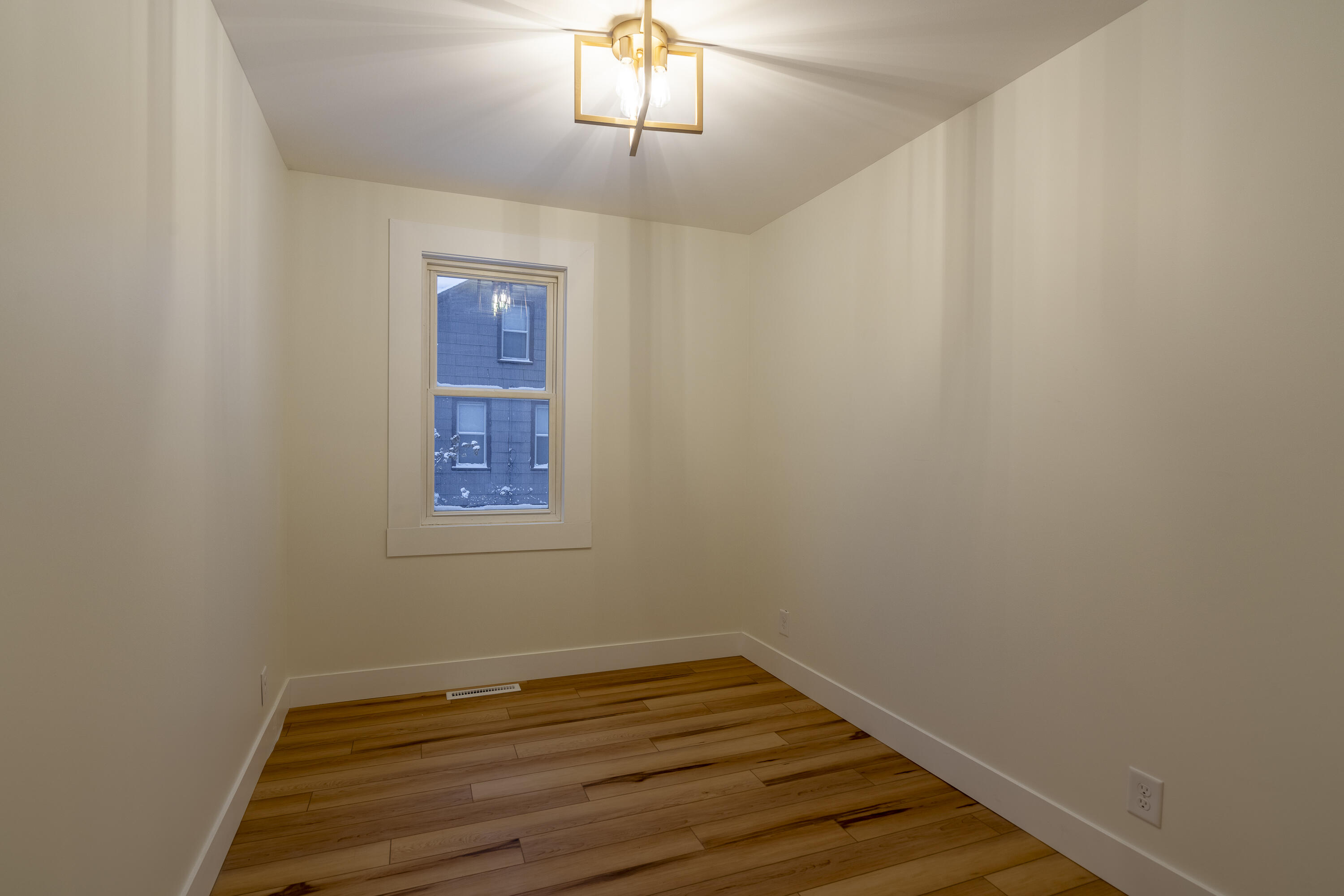 247 Strong Avenue Property Photo 11