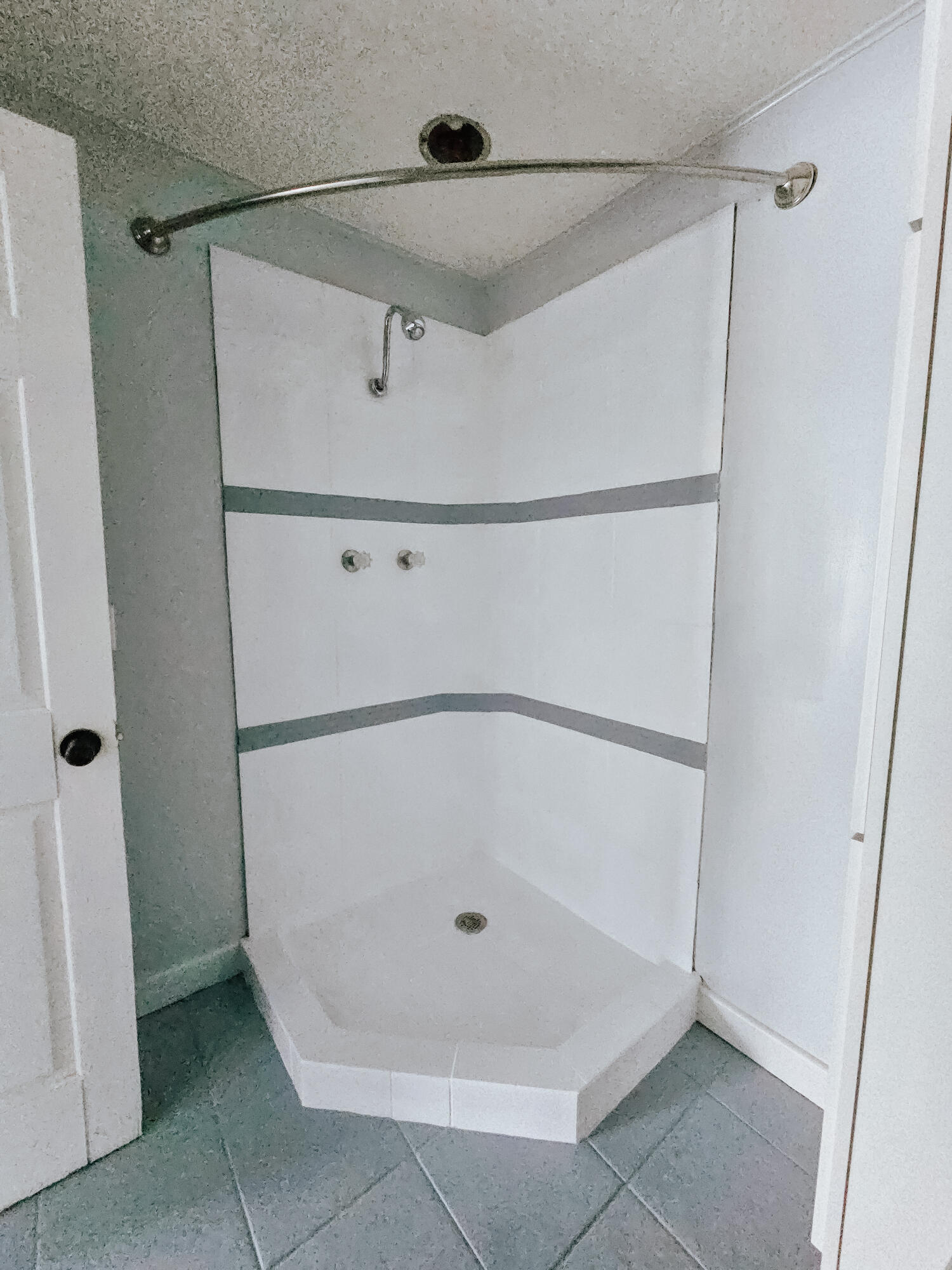 950 Herl Road Property Photo 13