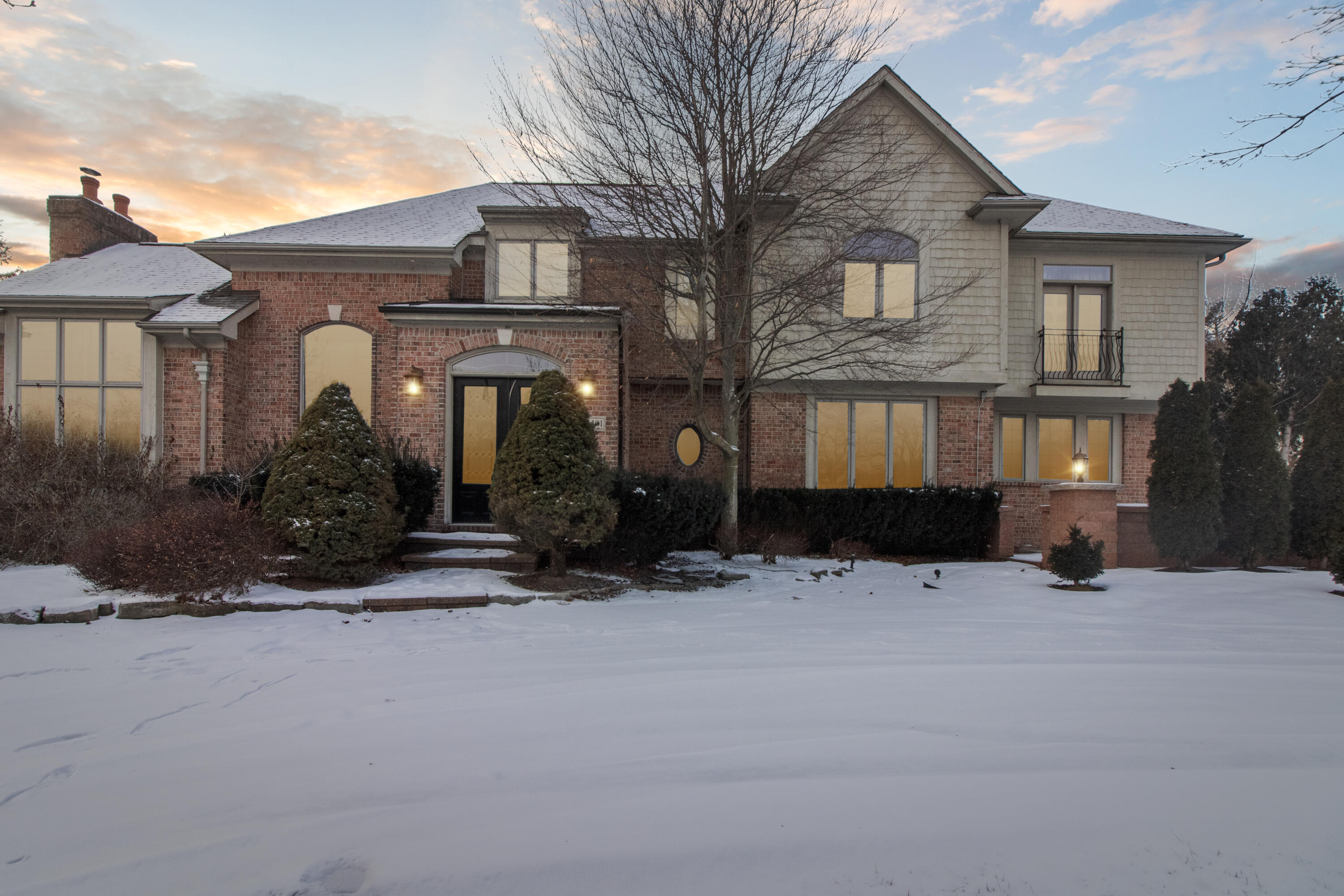 18401 Fox Hollow Court Property Photo