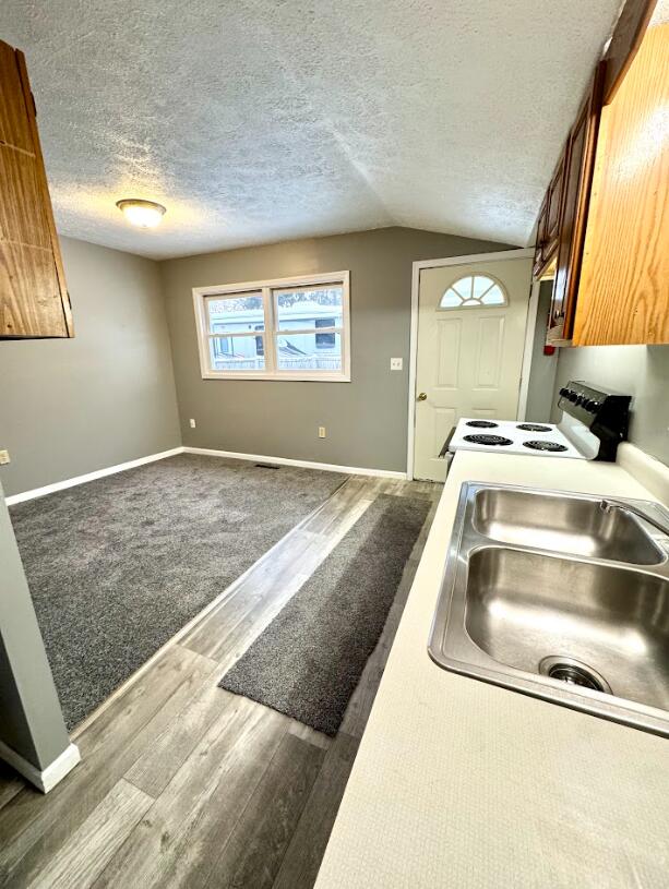 46 Grove Street Property Photo 7