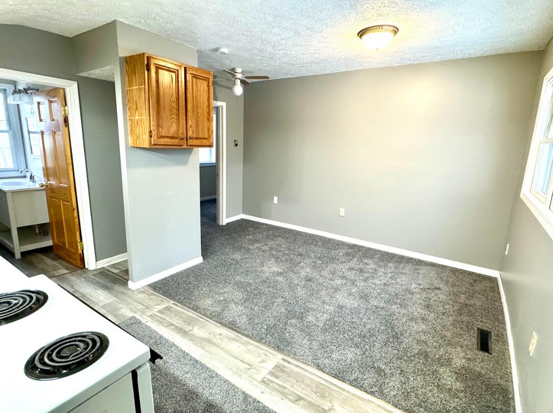 46 Grove Street Property Photo 8
