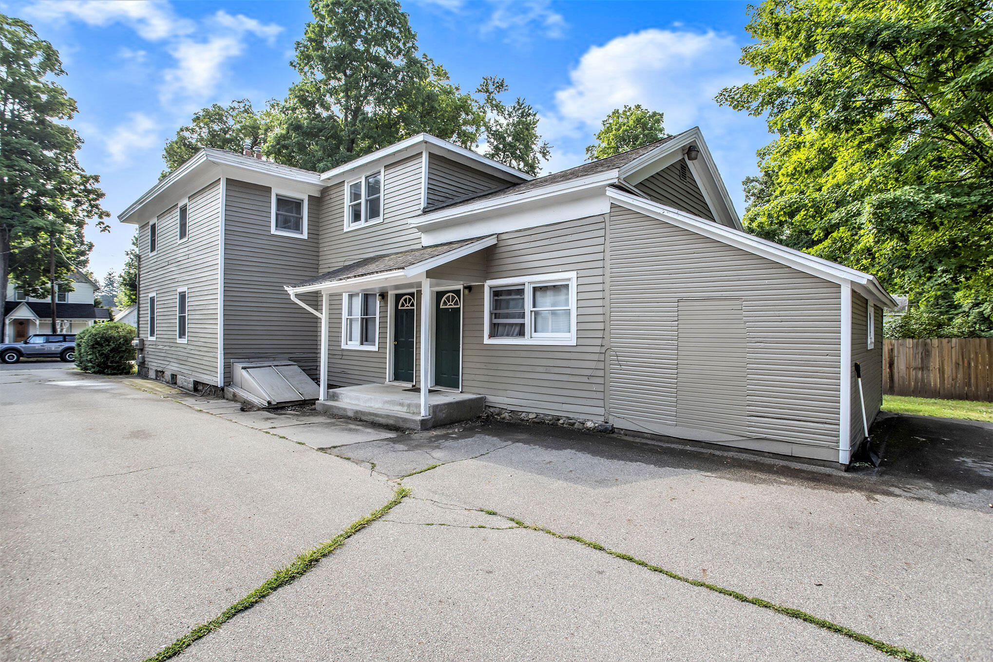 46 Grove Street Property Photo 14