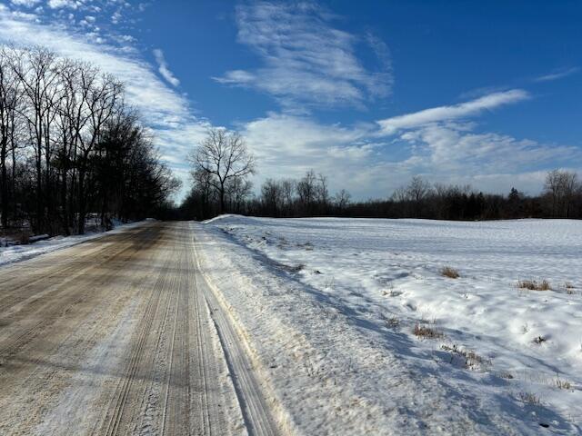 2811 Tanner Lake Road Property Photo 4