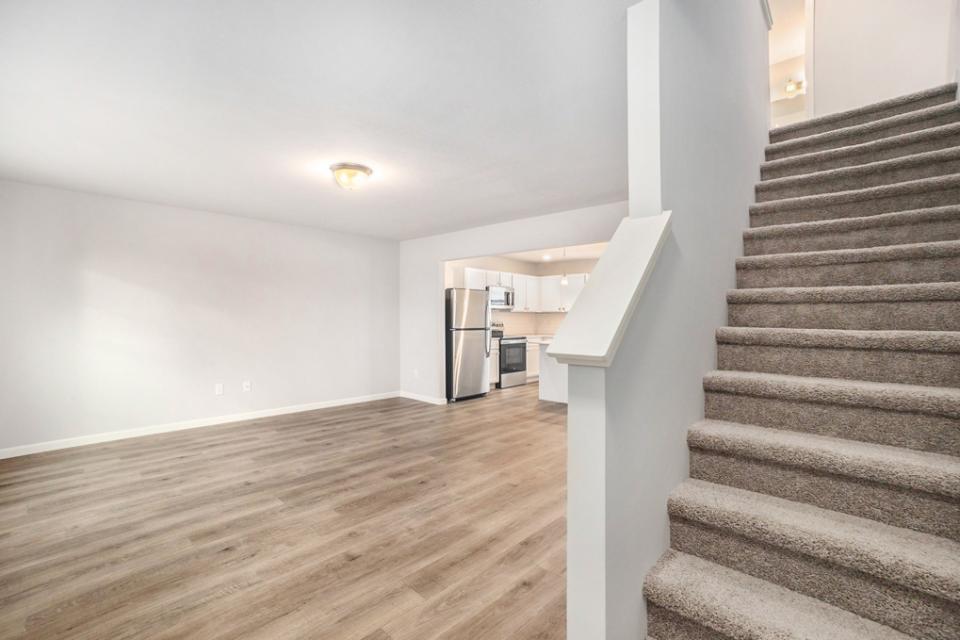 13879 Oasis Avenue Property Photo 2
