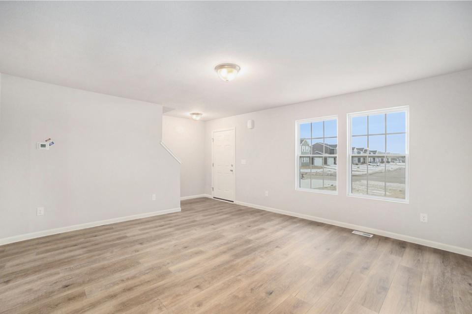 13879 Oasis Avenue Property Photo 3