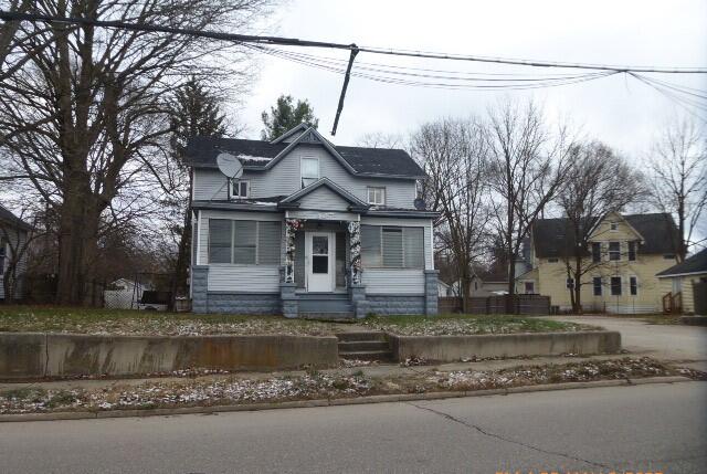 327 S 3rd Street Property Photo 1