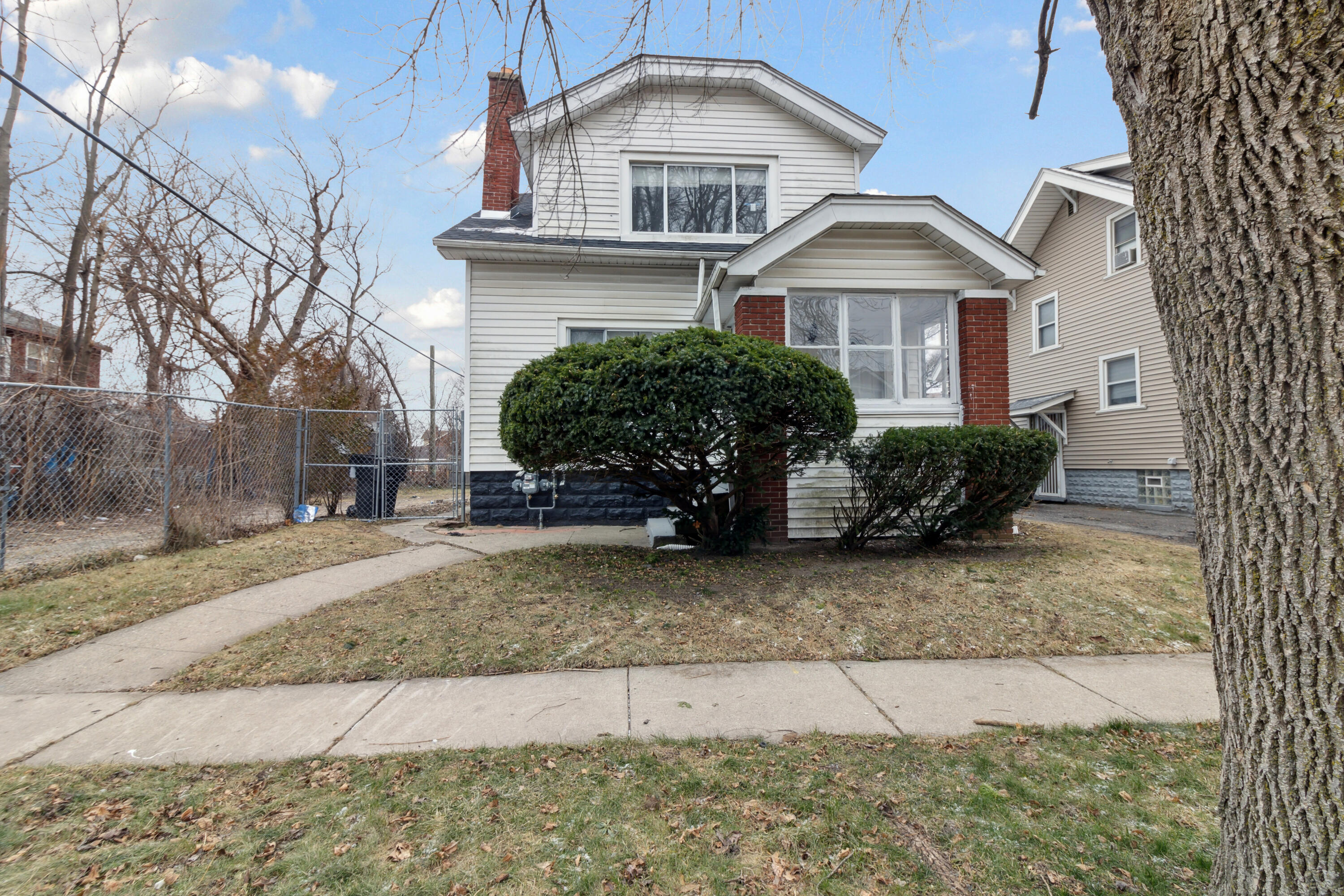 10027 Elmira Street Property Photo