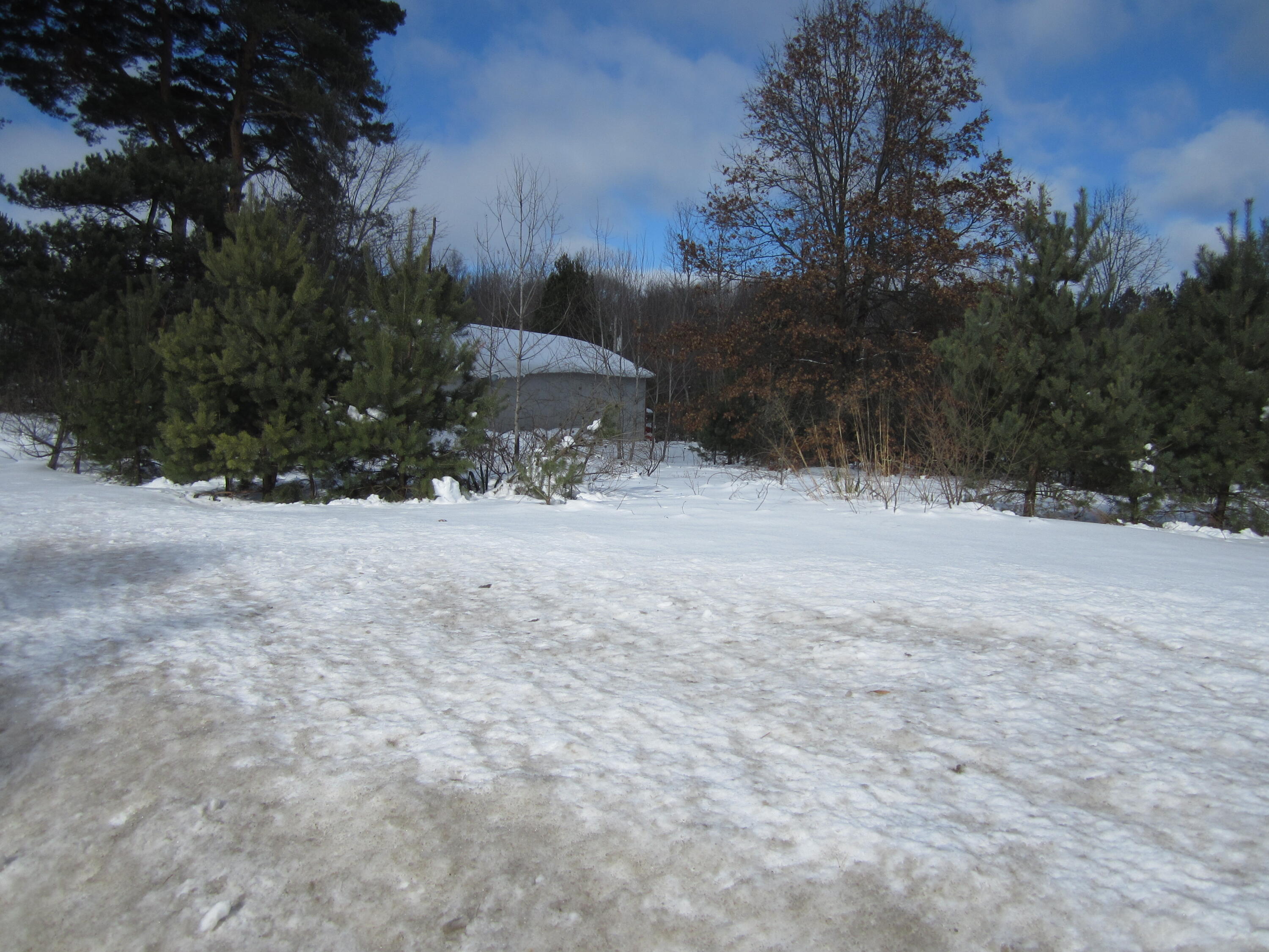 15819 Lake Michigan Drive Property Photo 5