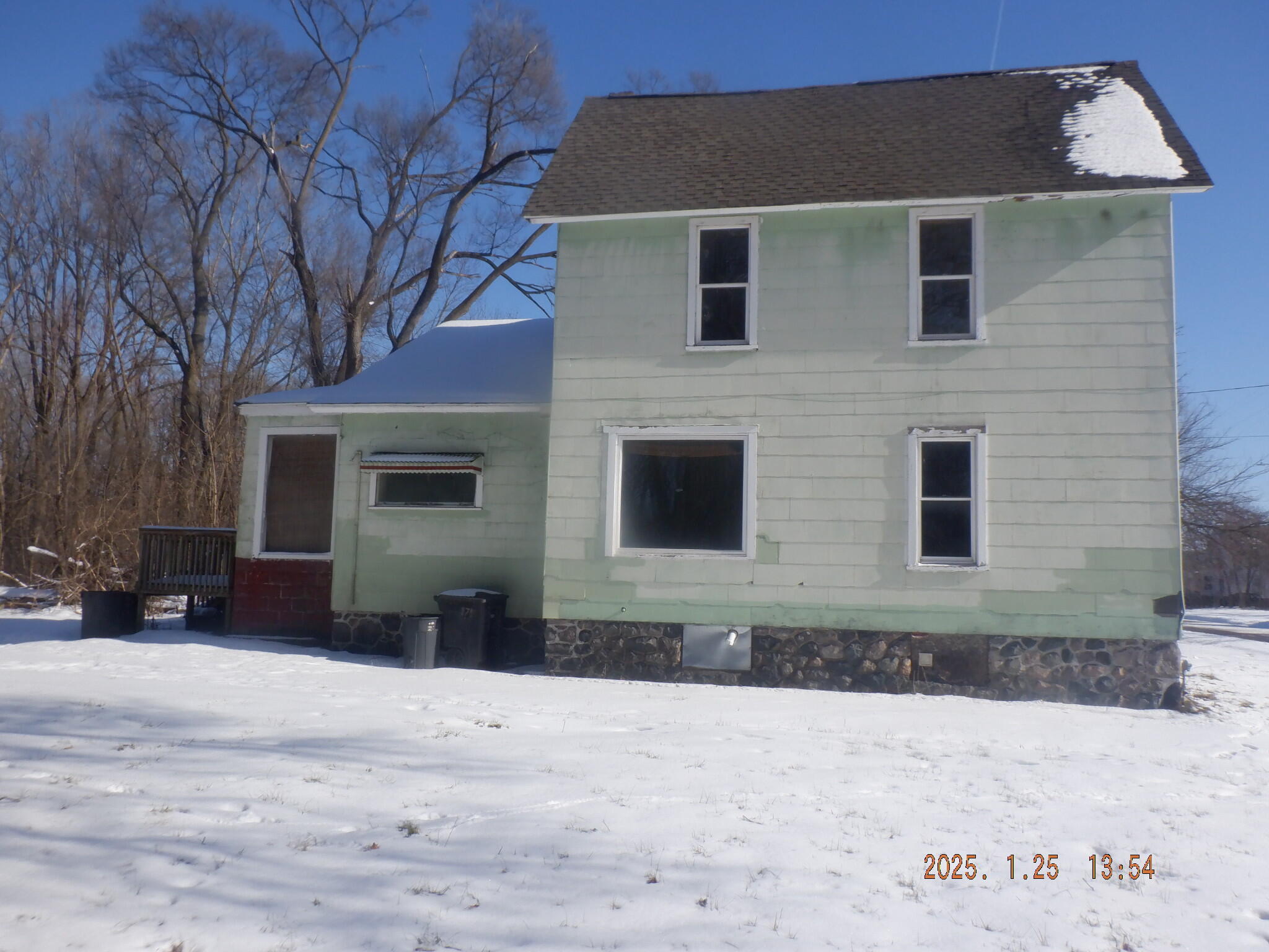 7 4th Street Property Photo 3