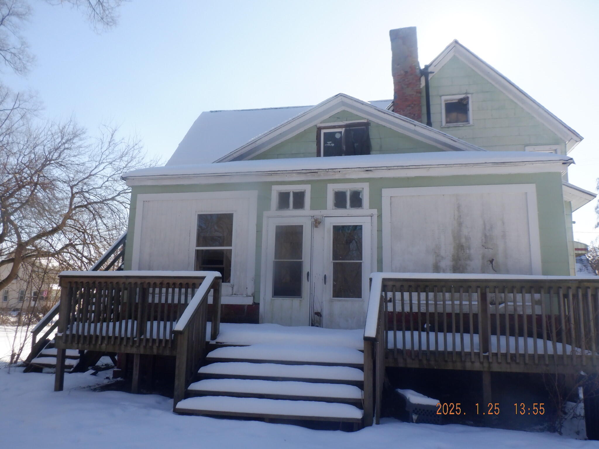 7 4th Street Property Photo 4