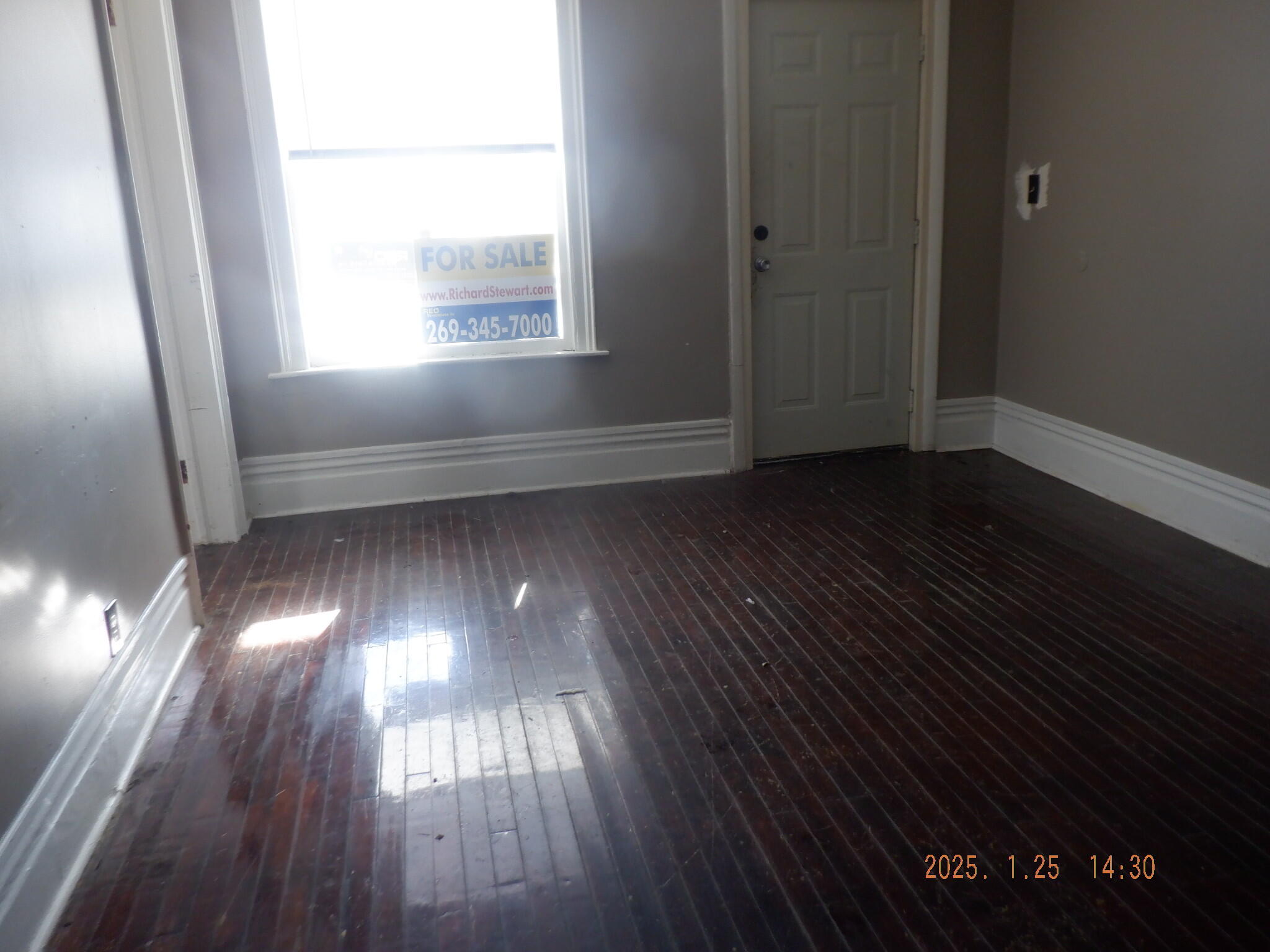 7 4th Street Property Photo 13