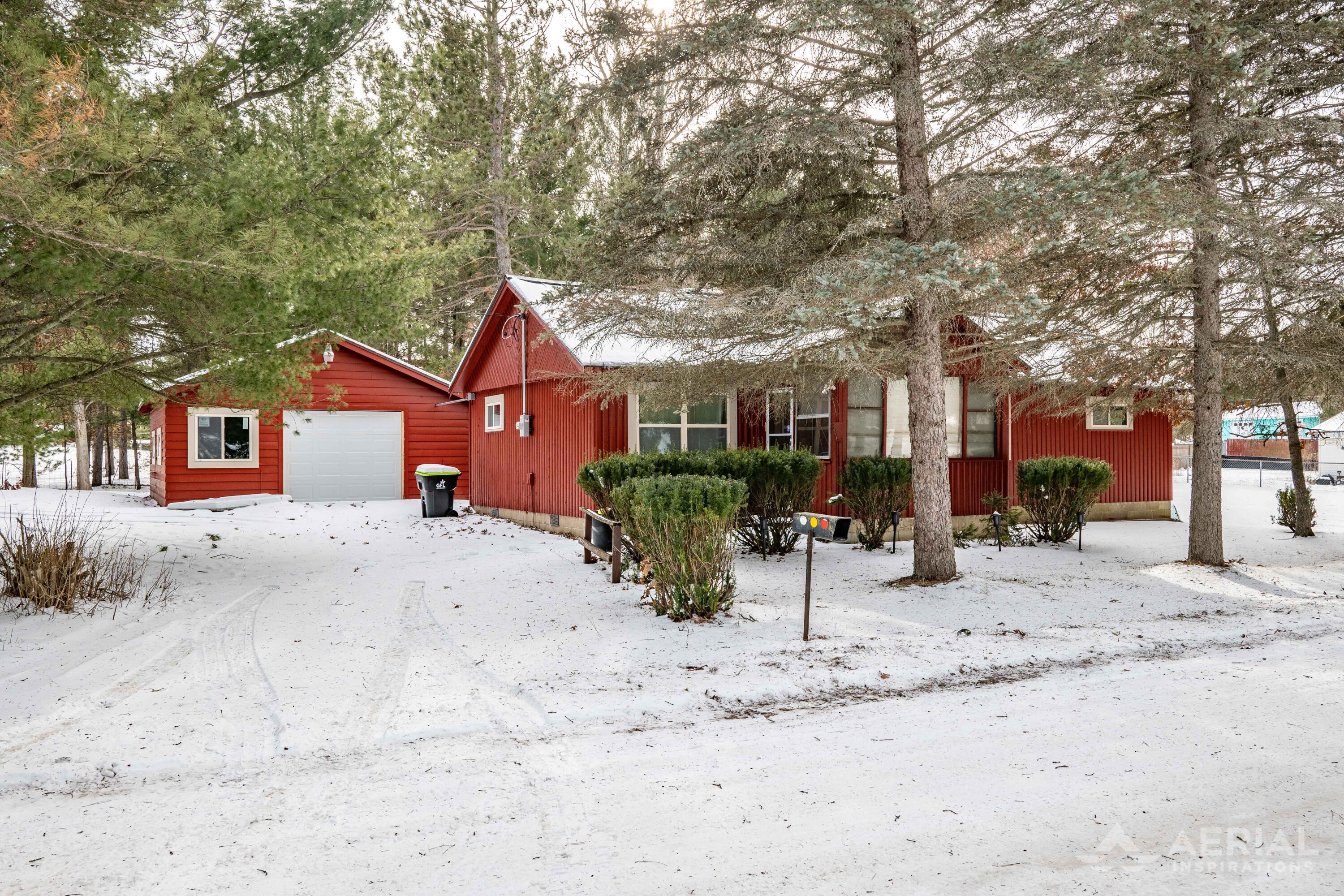 9900 Sutherby Road Property Photo