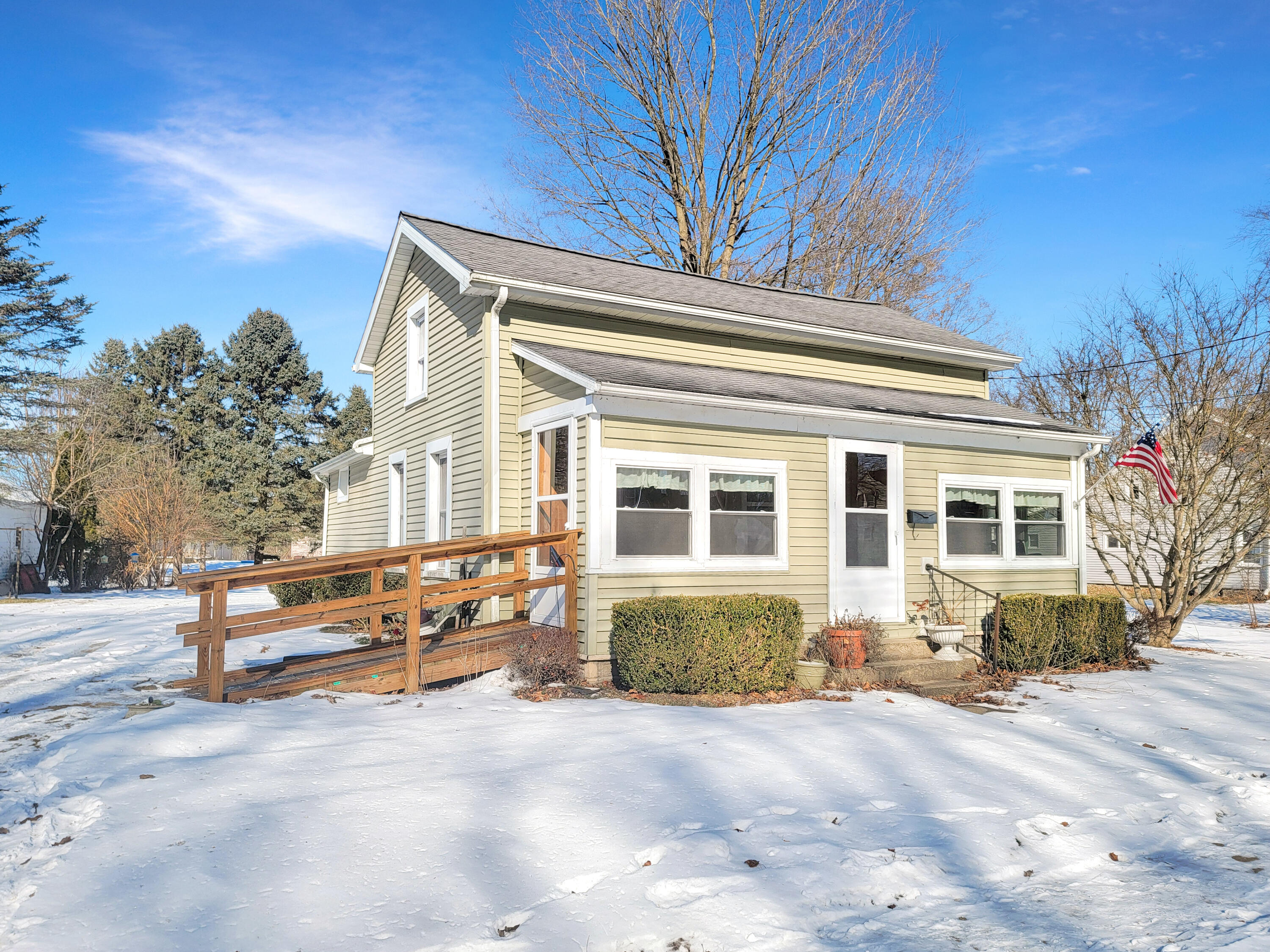 322 St Joseph Street Property Photo