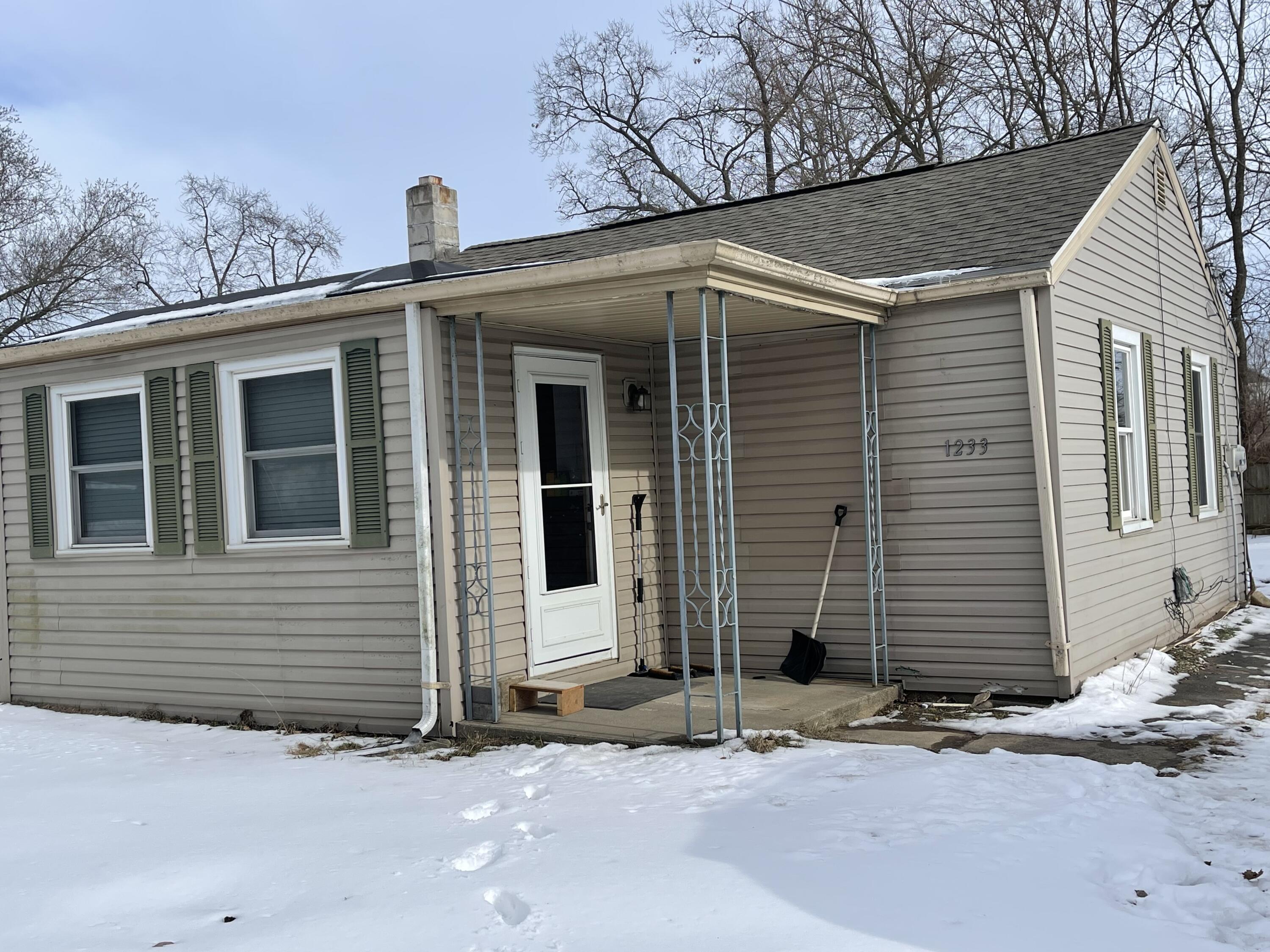 1233 Broad Street Property Photo