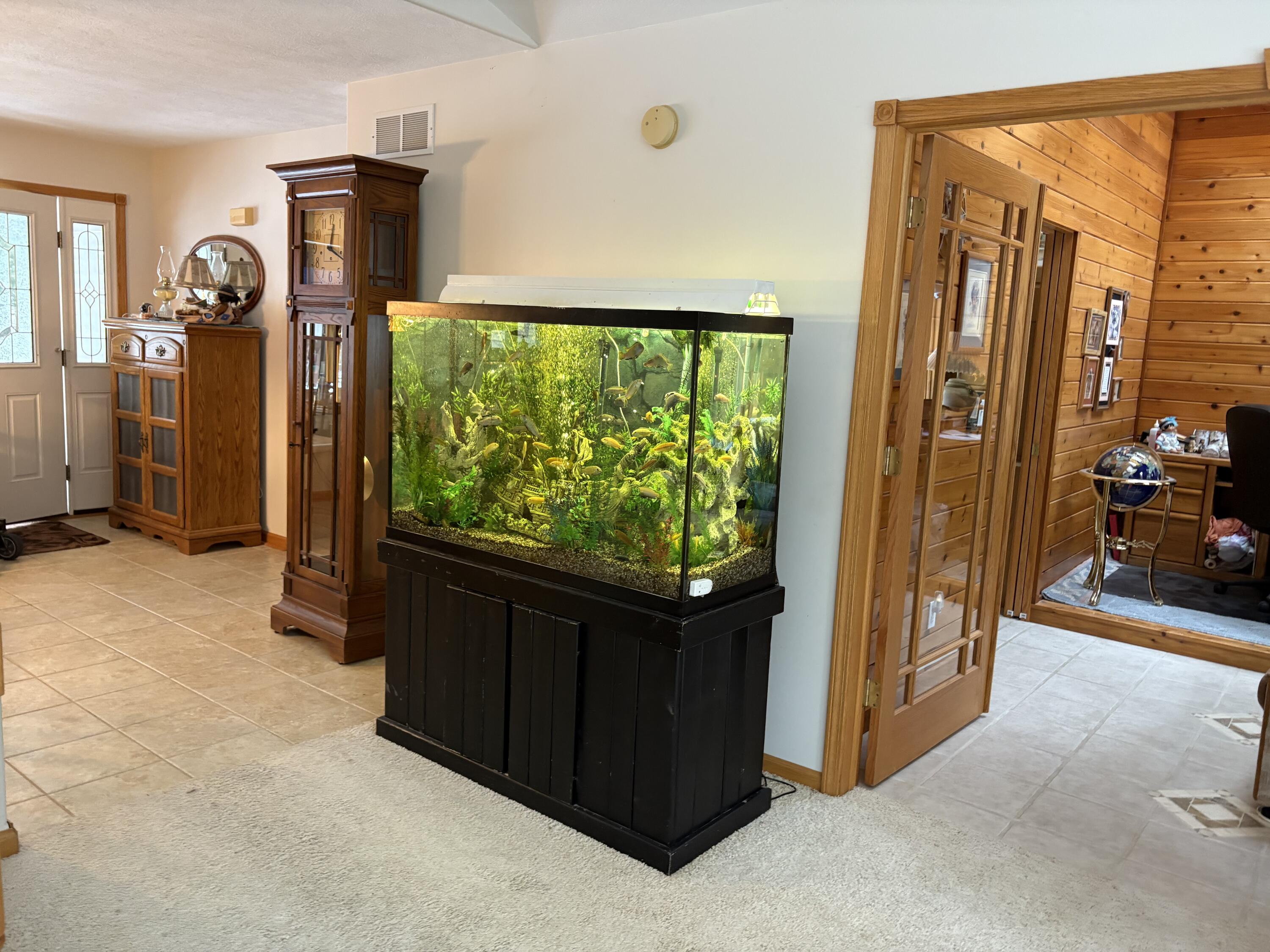 8632 W Blanchard Road Property Photo 24