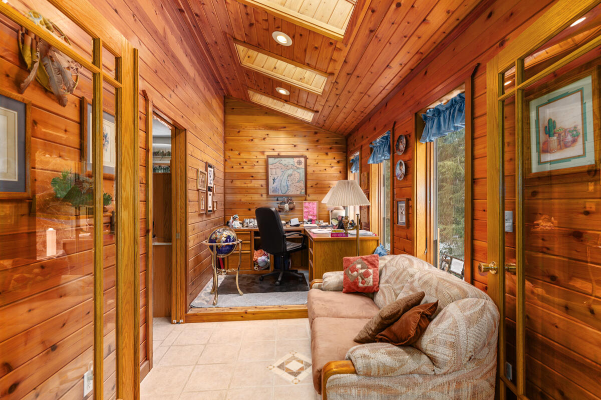 8632 W Blanchard Road Property Photo 70
