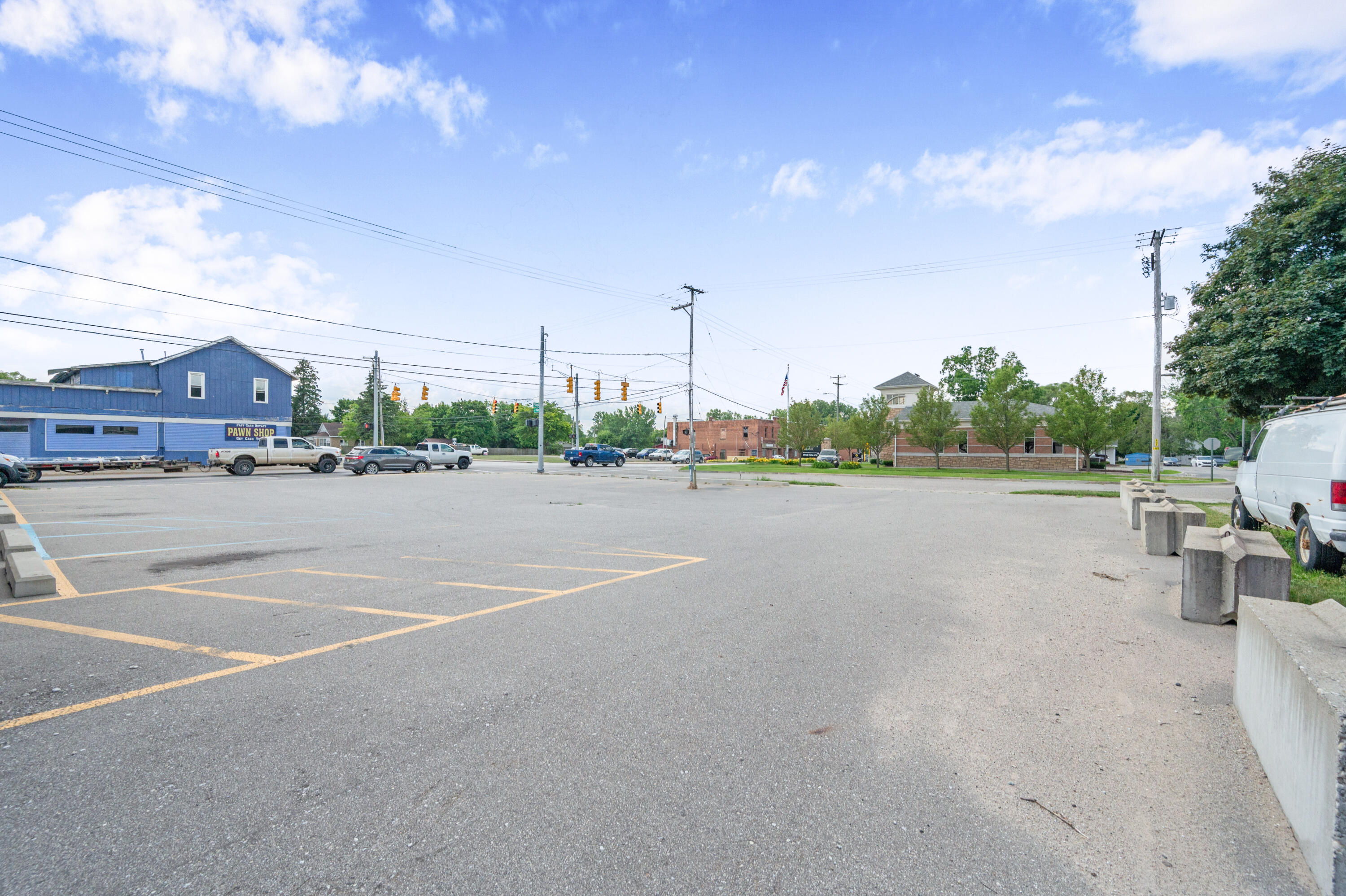 805 Maple Street Property Photo 4