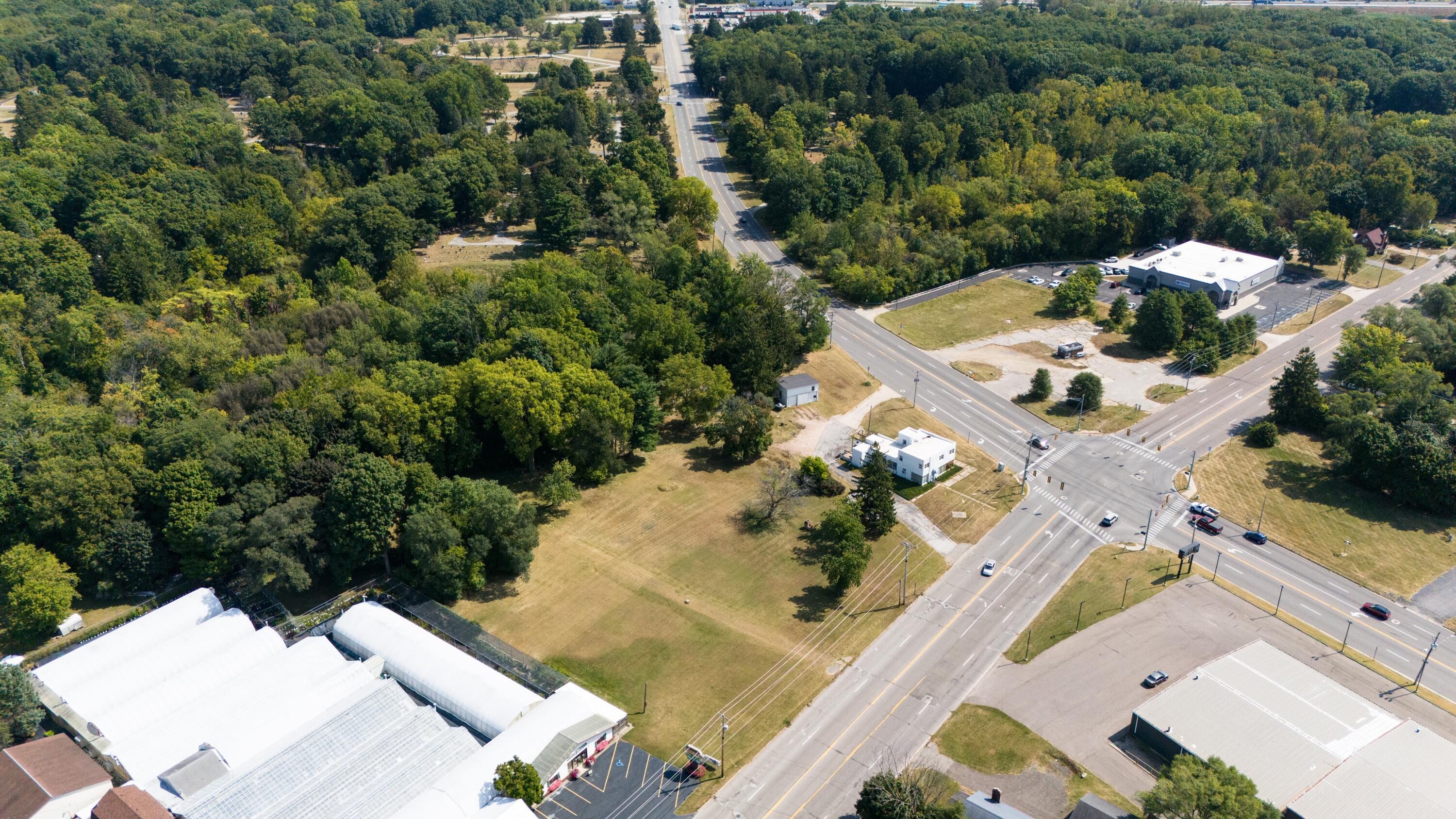 1559 Pipestone Road Property Photo 30