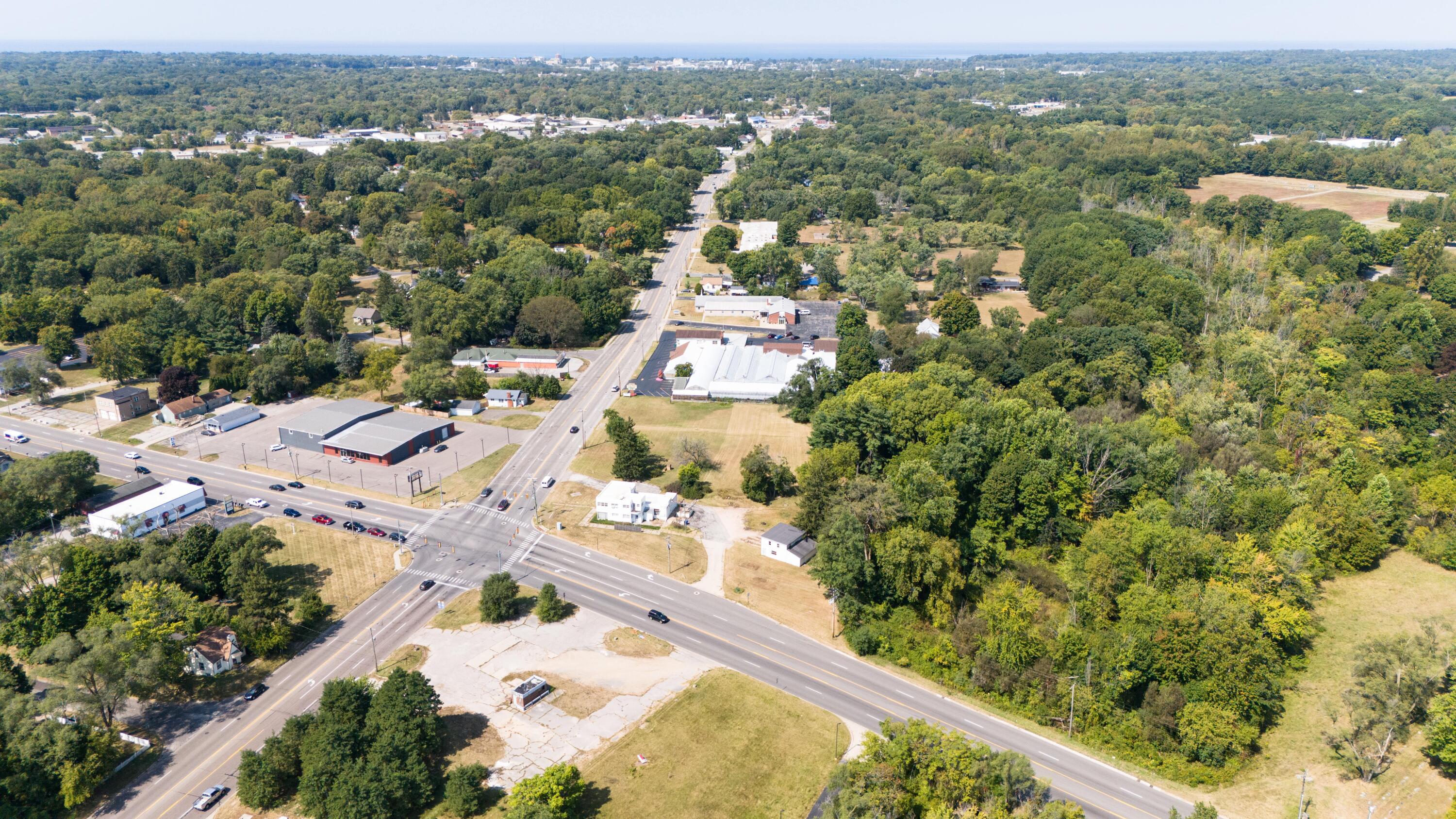 1559 Pipestone Road Property Photo 33