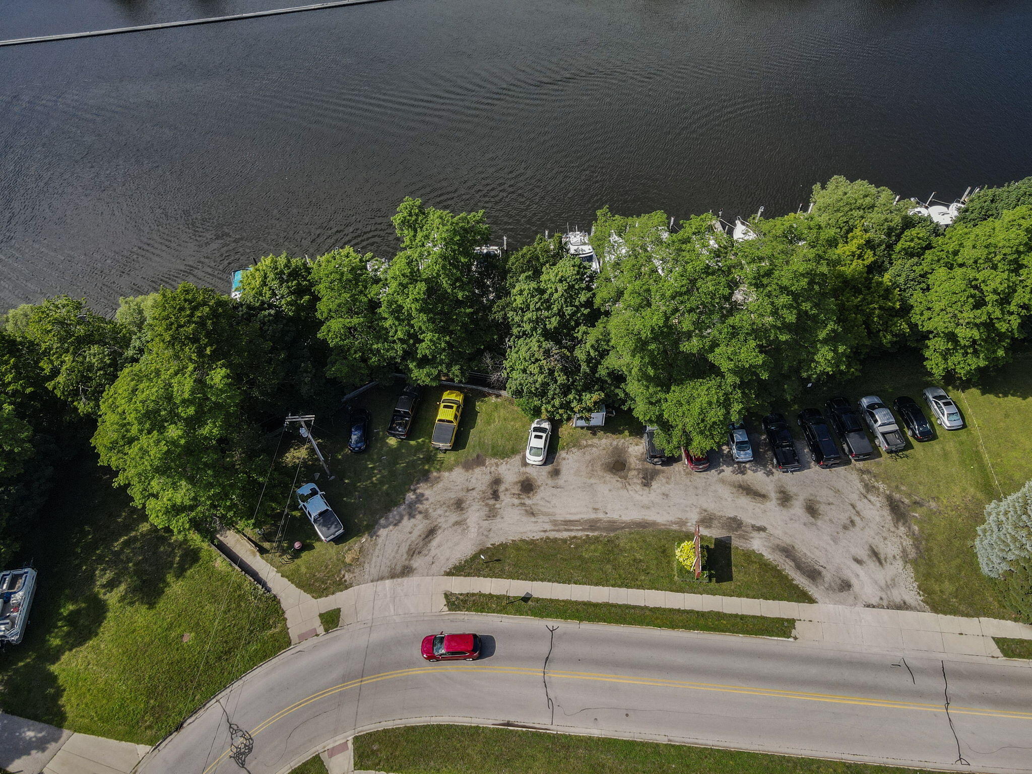 540 Water Street Property Photo 3
