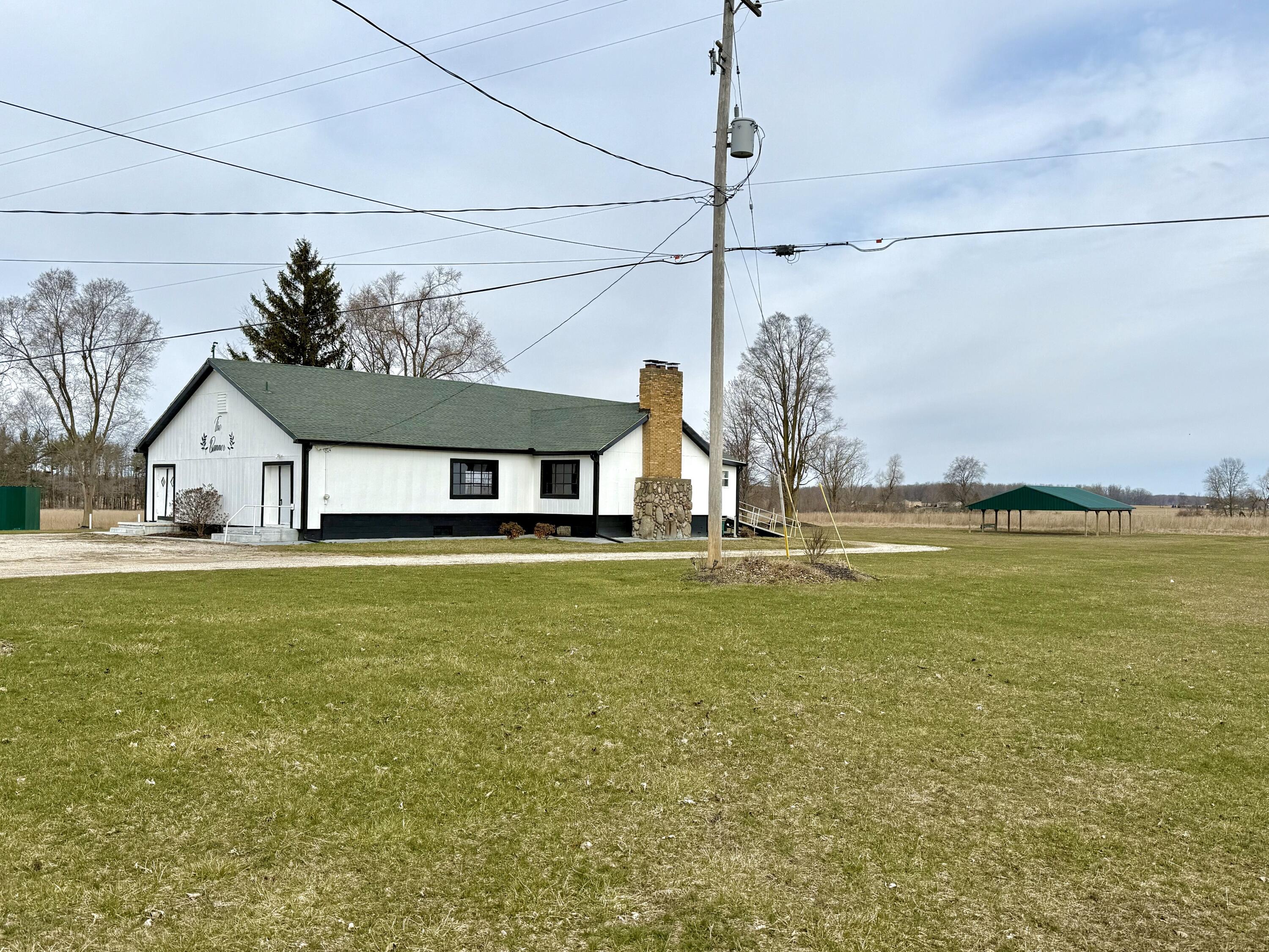 608 Peterson Road Property Photo 2