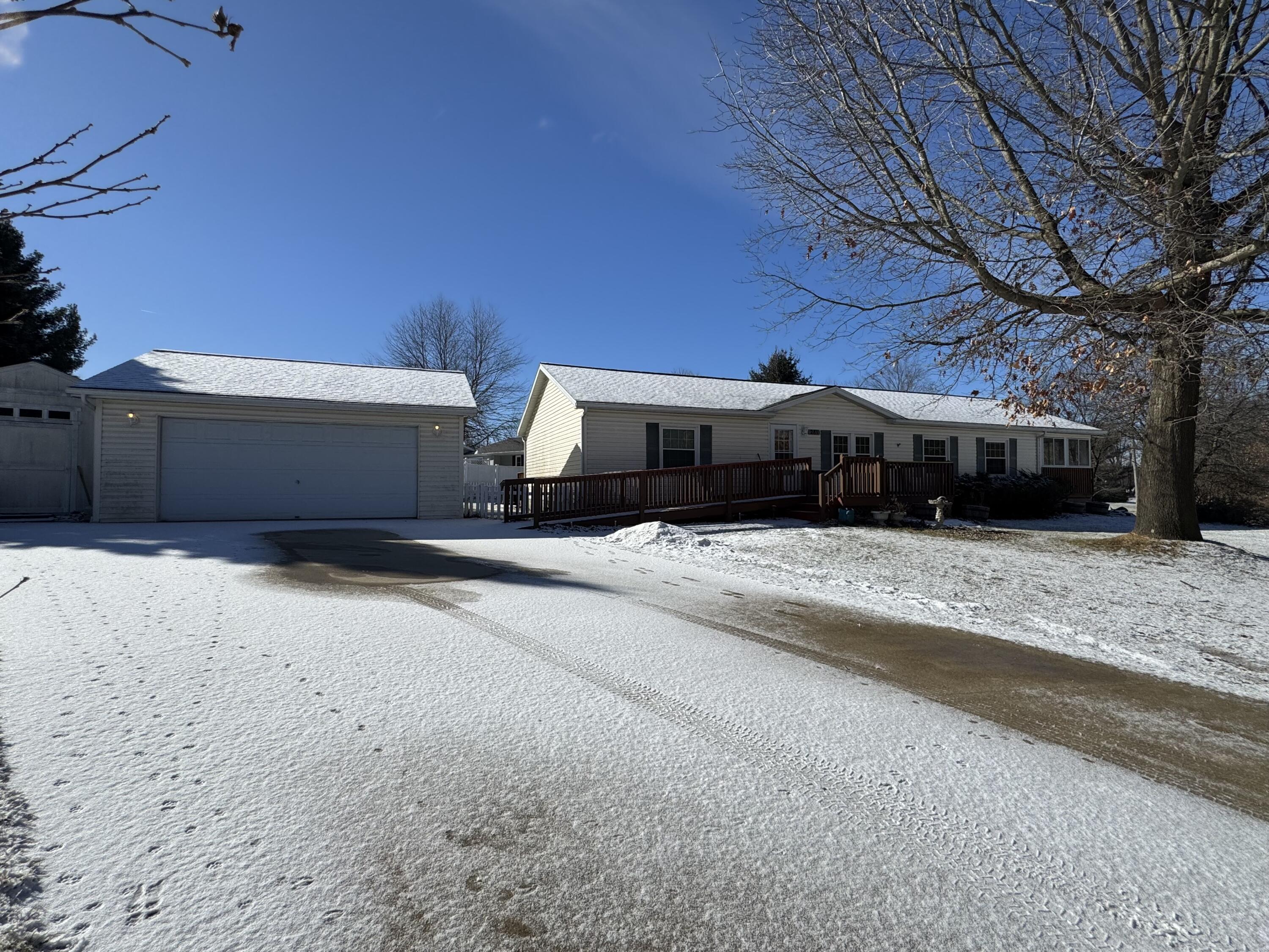 281 Mirror Drive Property Photo