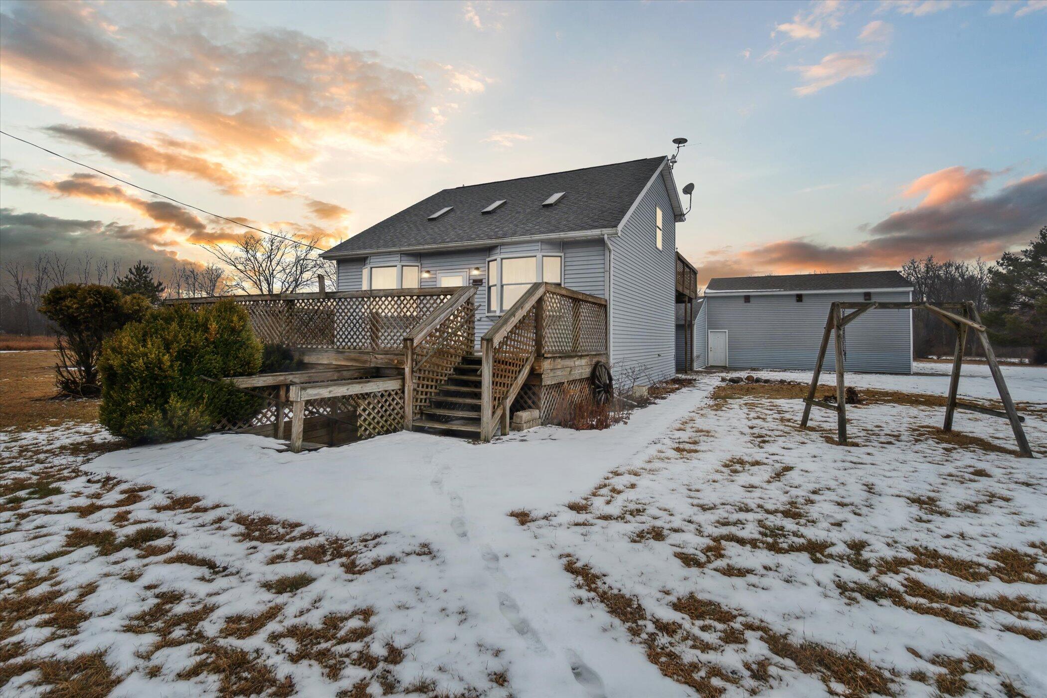 10785 E Spencer Road Property Photo