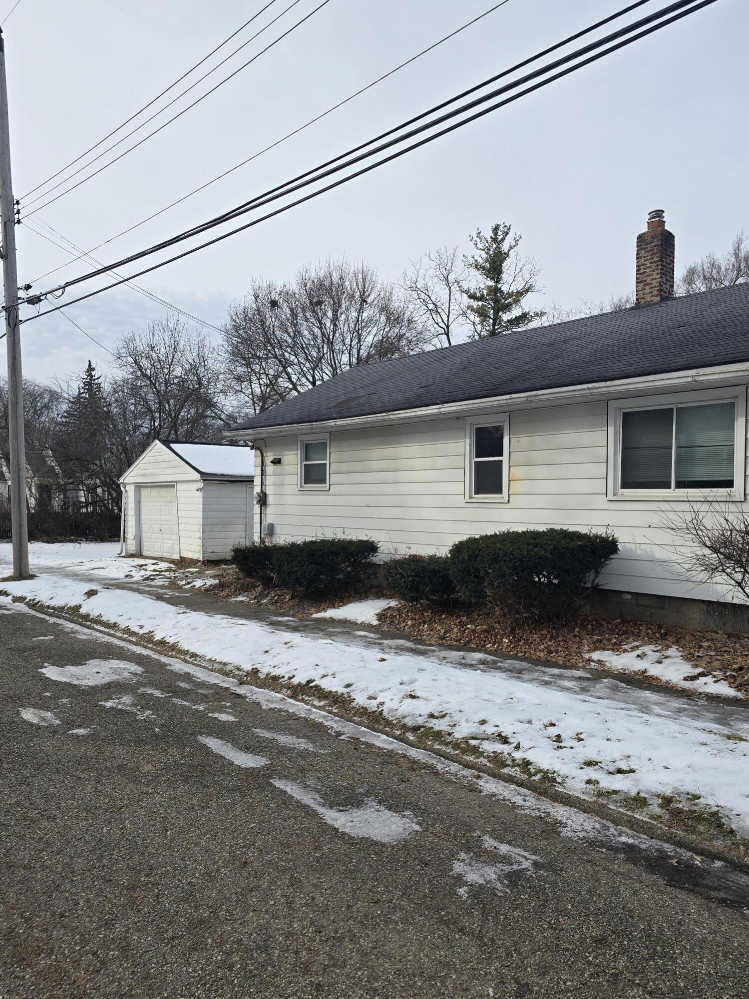 1205 Hyland Street Property Photo 2