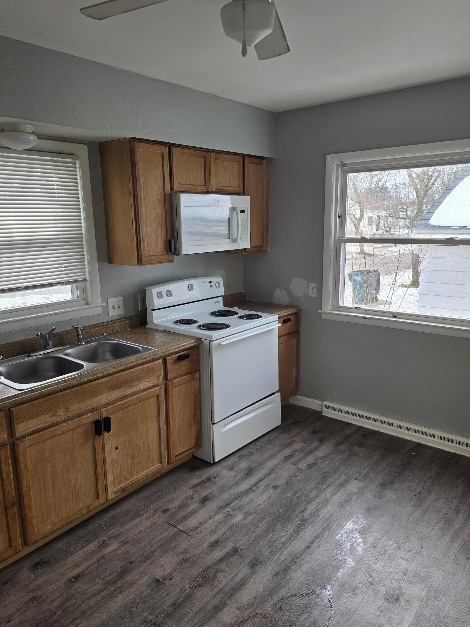 1205 Hyland Street Property Photo 3
