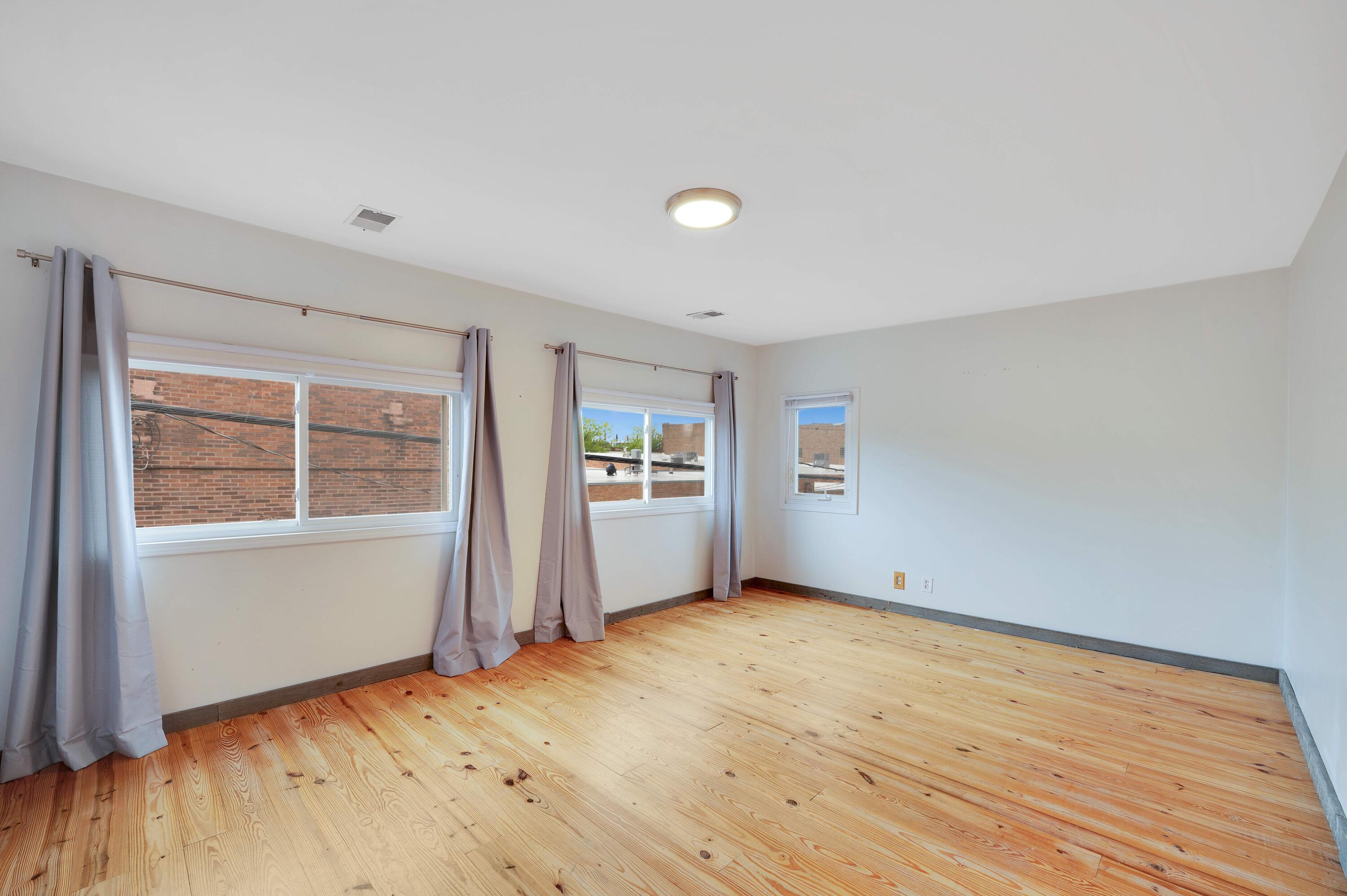 615 617 Elm Street Property Photo 18