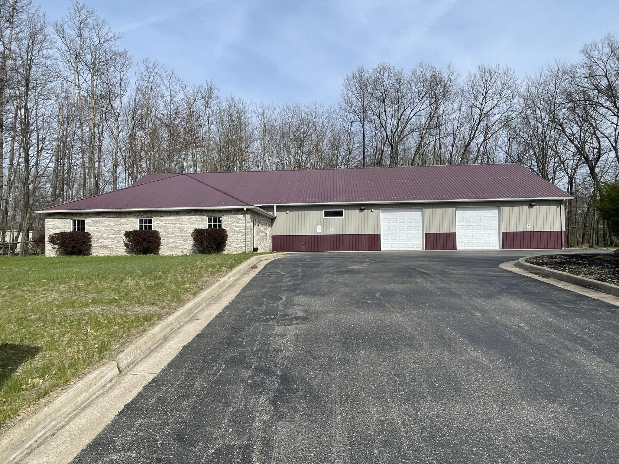 512 Industrial Park Drive Property Photo