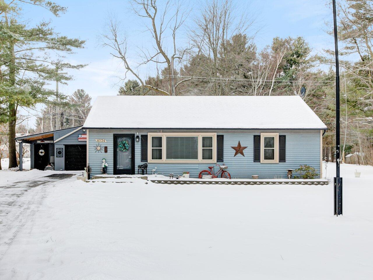 4034 Lakeshore Road Property Photo