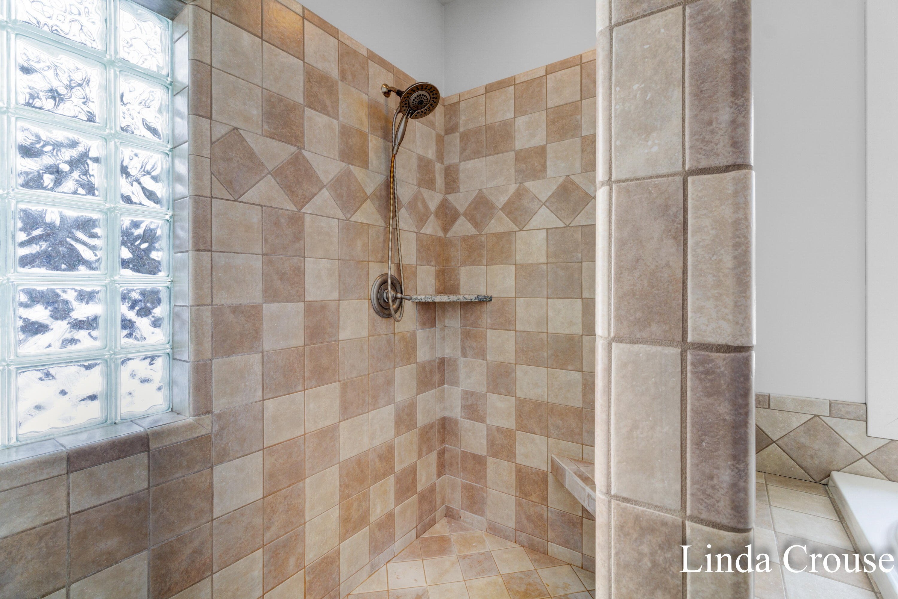 10940 Derick Drive Property Photo 29