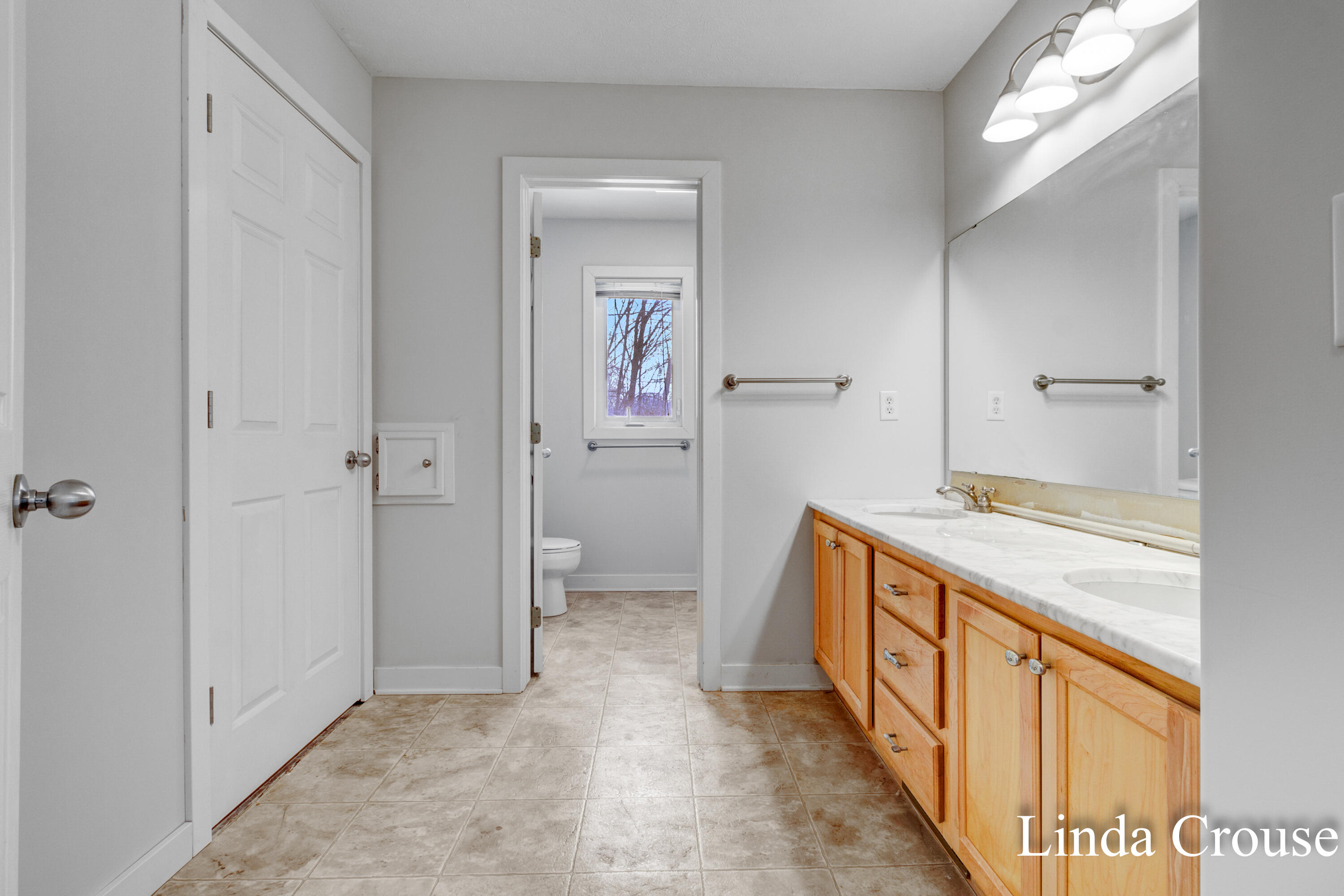 10940 Derick Drive Property Photo 41