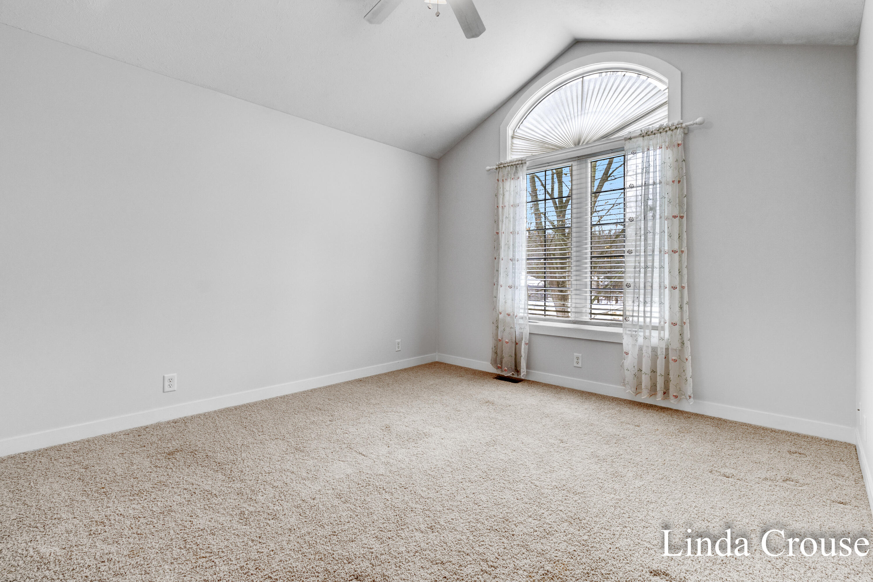 10940 Derick Drive Property Photo 45
