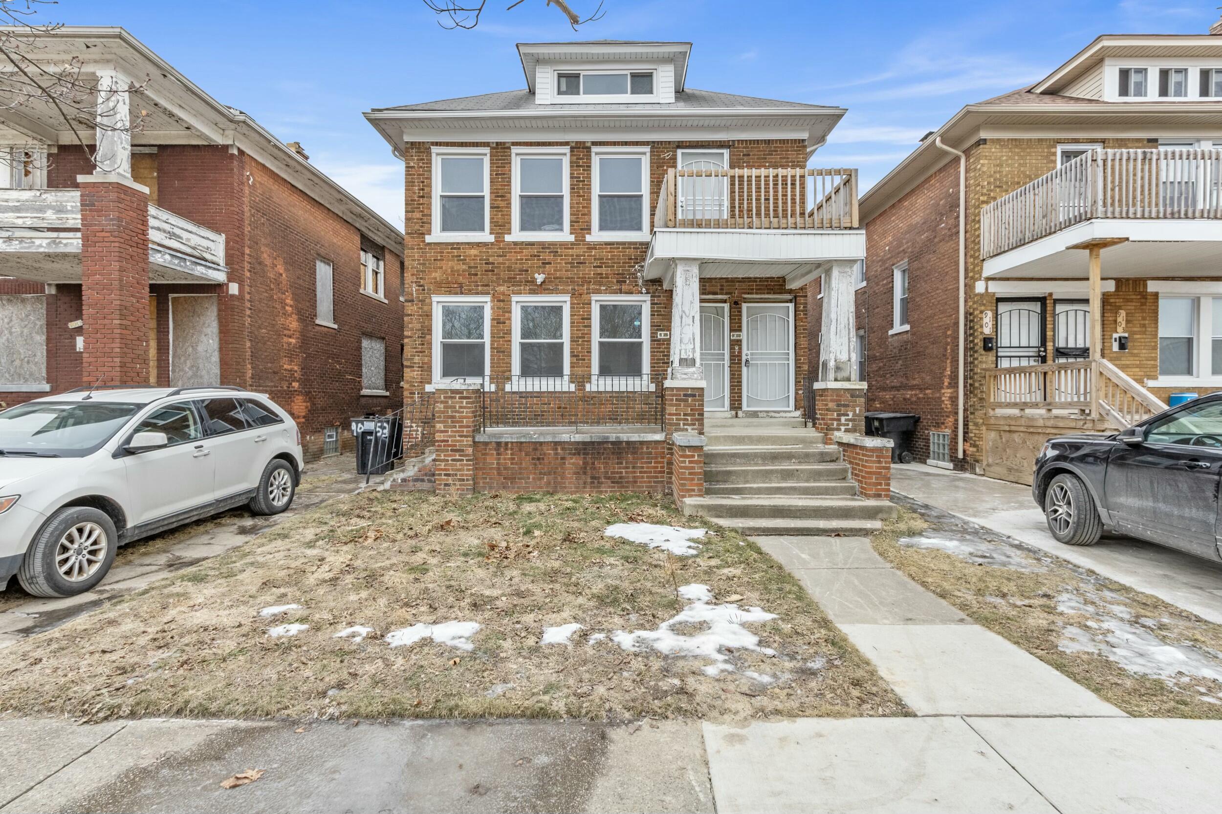 9053 Quincy Street Property Photo