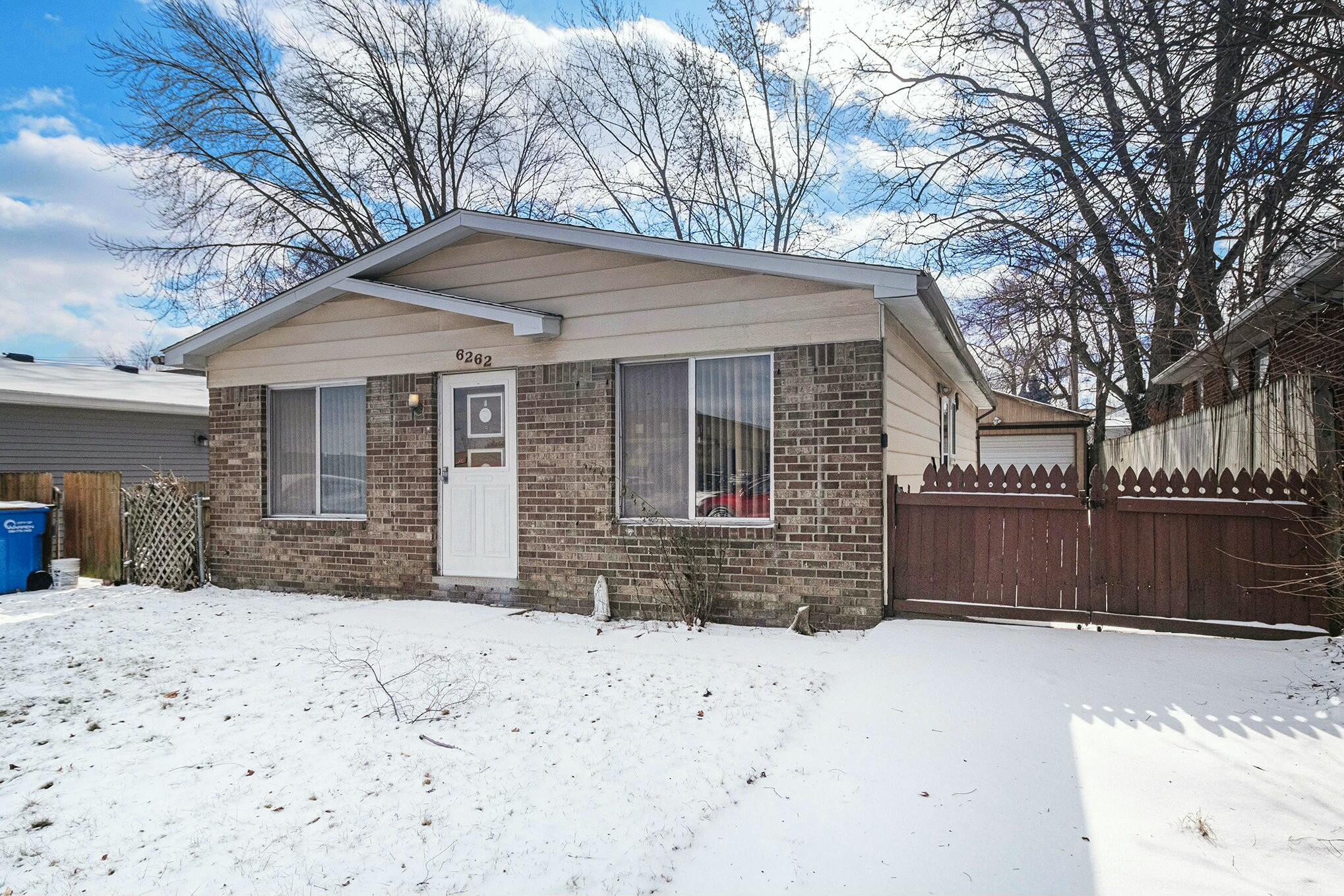 6262 E 14 Mile Road Property Photo 2