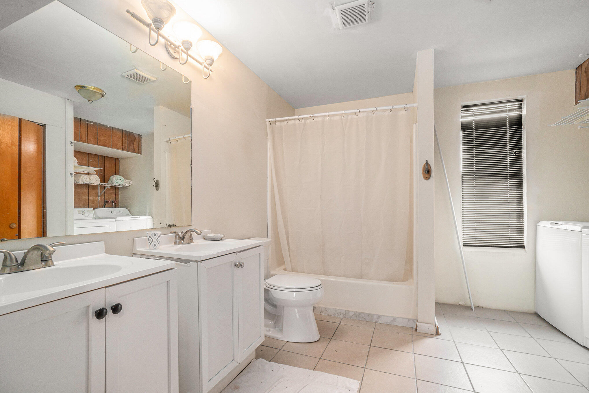 5329 Chamberlin Street Property Photo 10