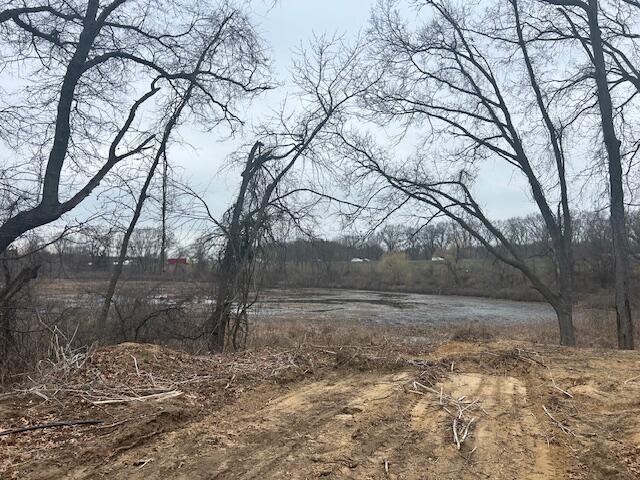 7805 E Dr N Property Photo 1
