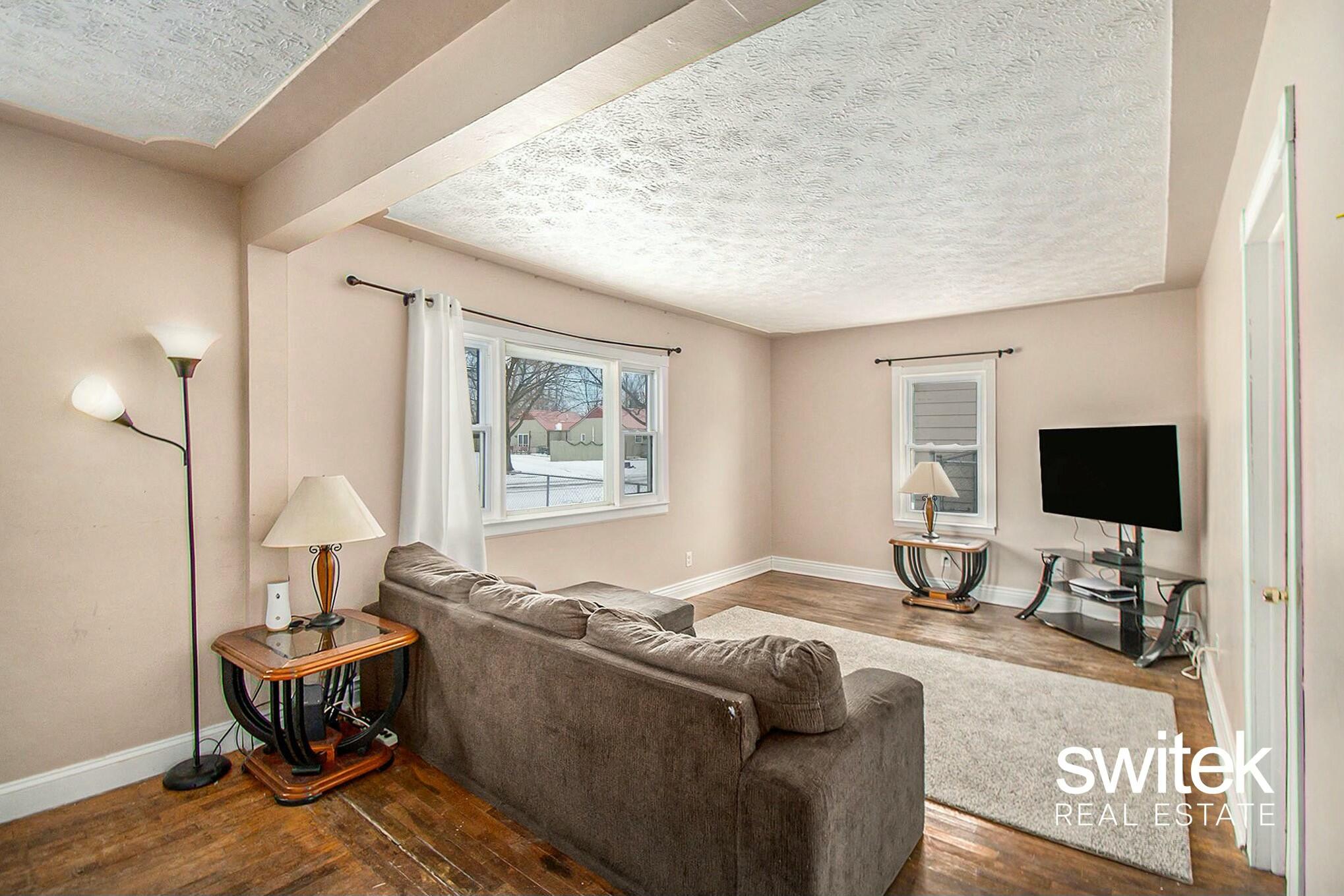 3019 Ingham Street Property Photo 5
