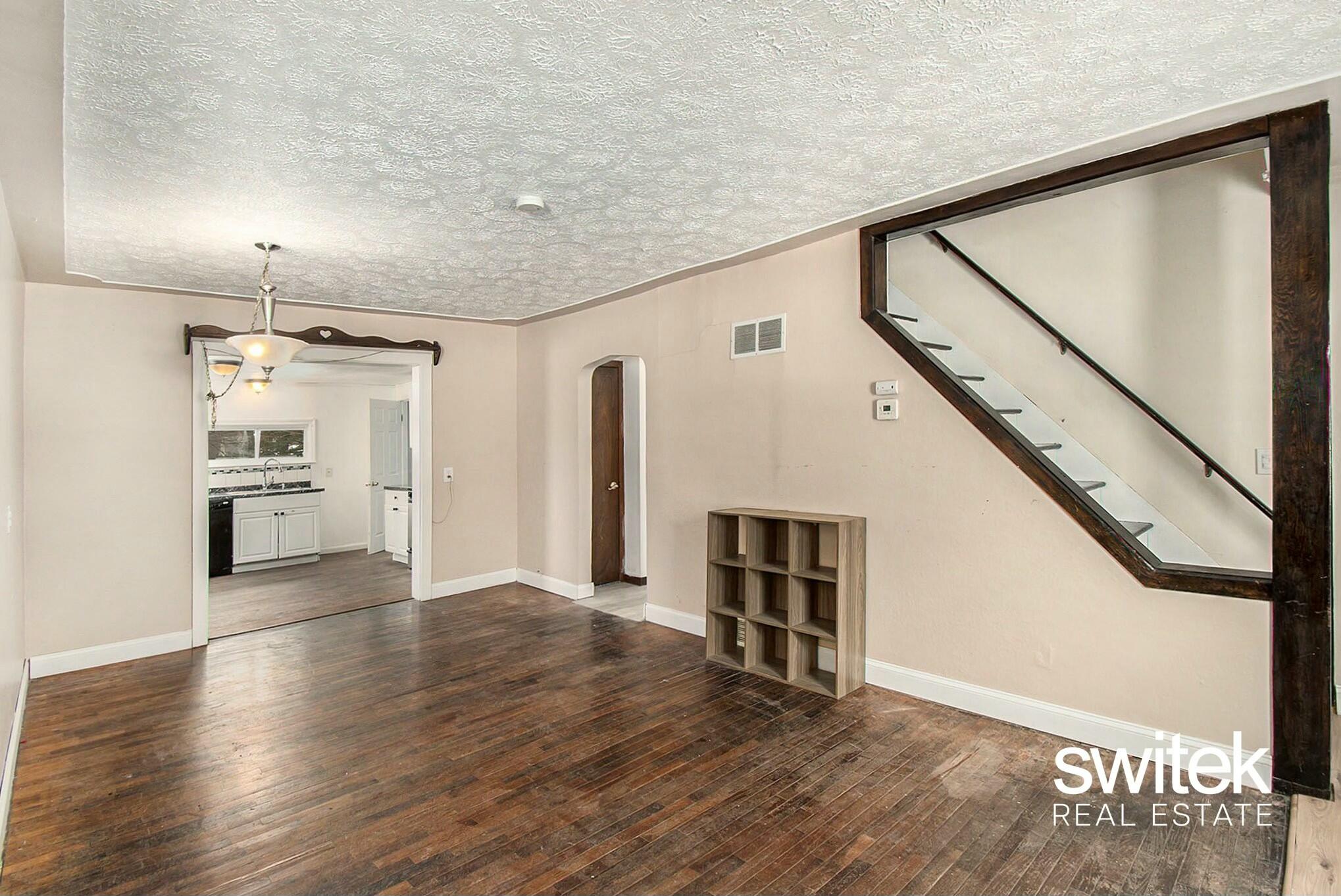 3019 Ingham Street Property Photo 7