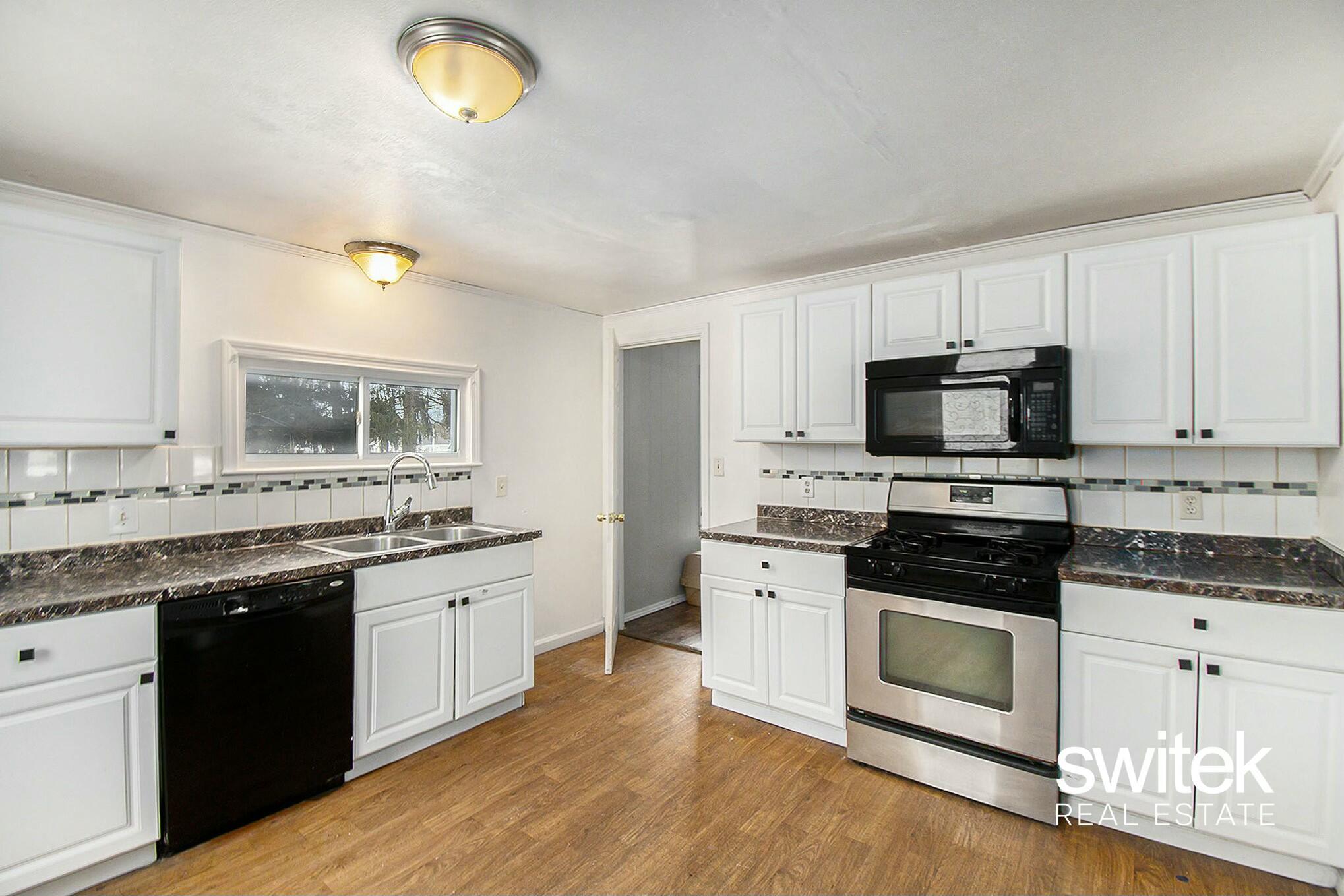 3019 Ingham Street Property Photo 10