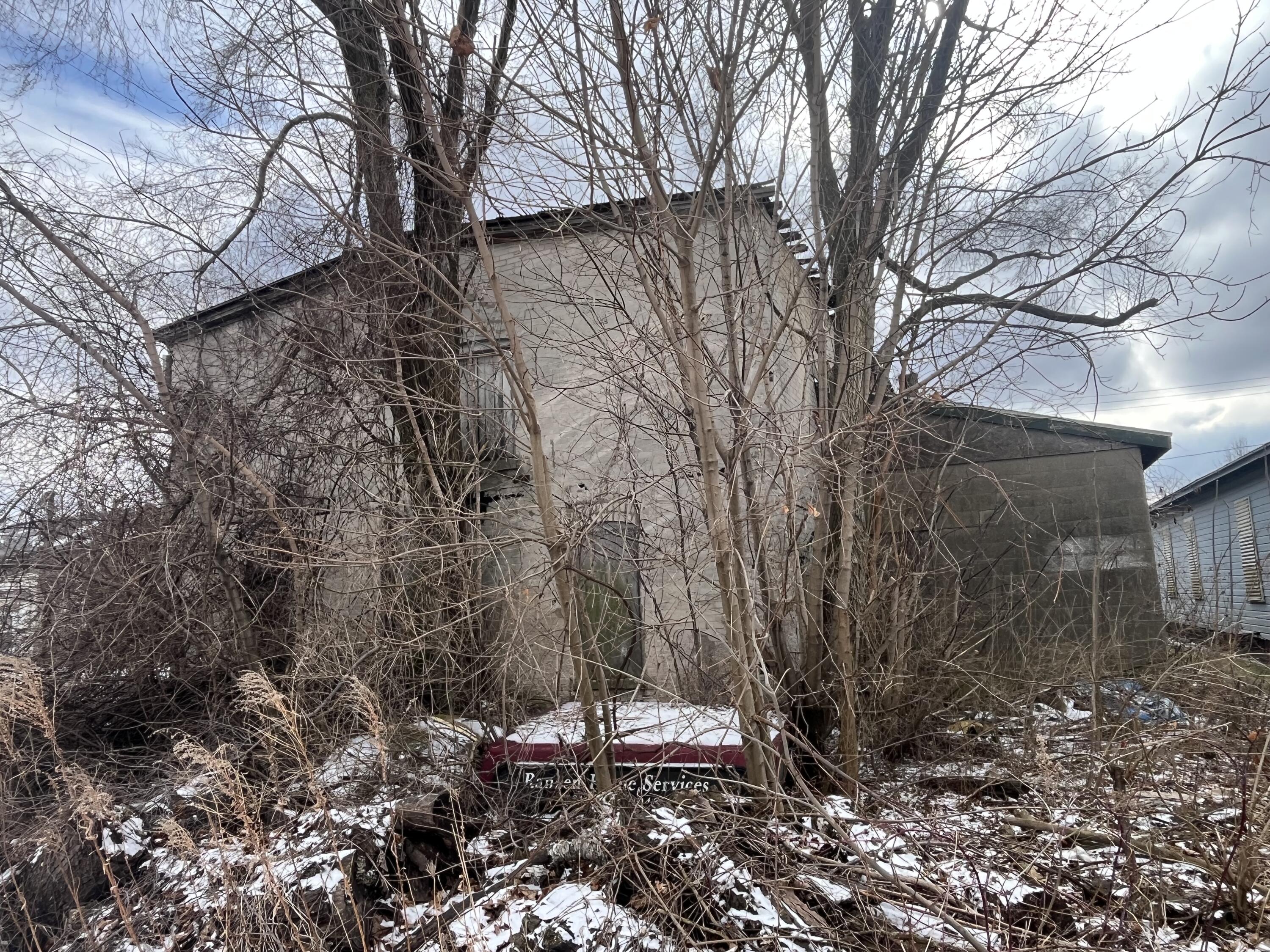 4 W Linden Street Property Photo 2